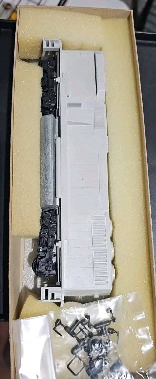 Rail Power Products HO Scale GP-60B Undecorated