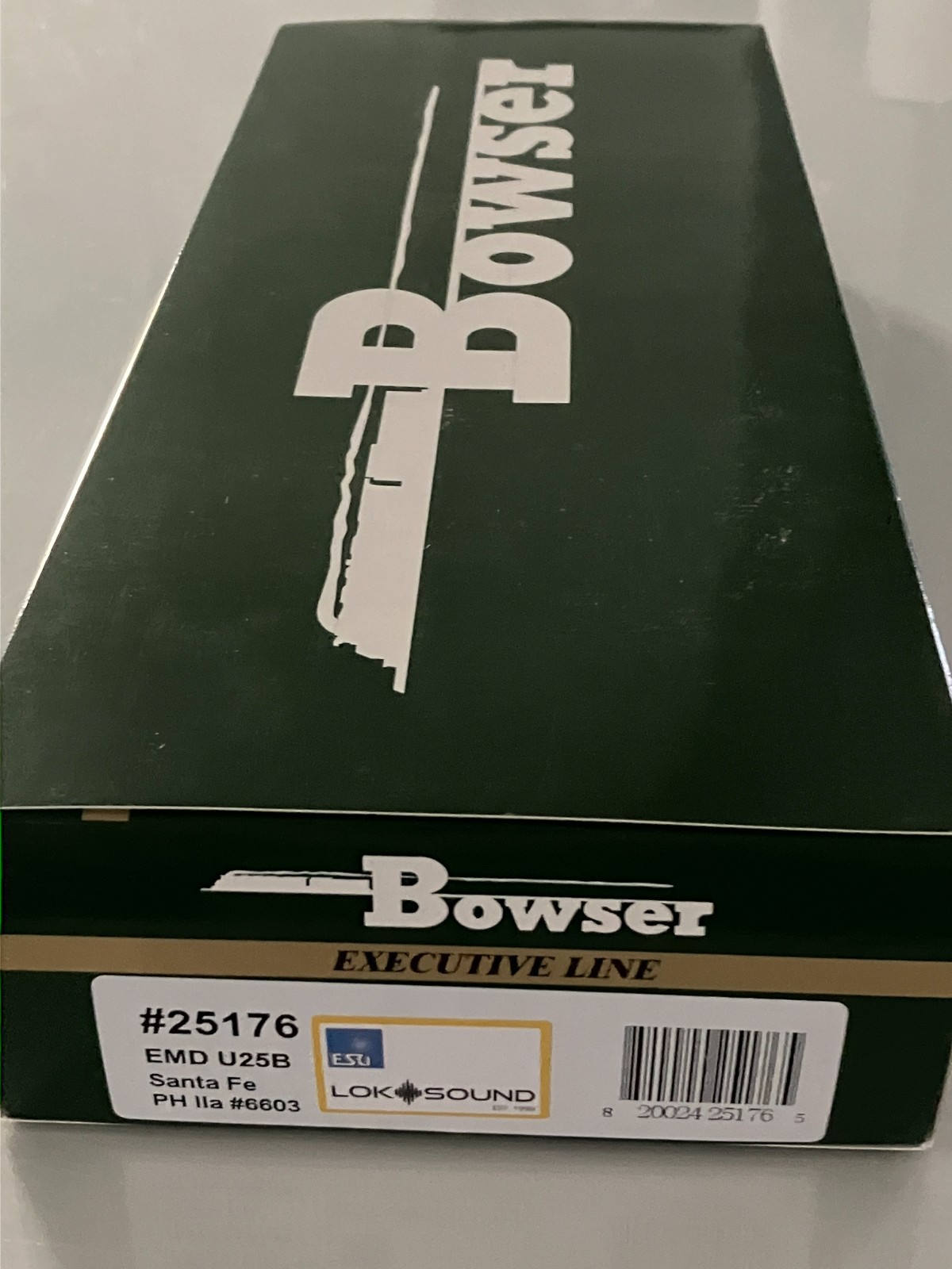 NEW Bowser #25176 Santa Fe U25B #6603 w/DCC and Lok Sound