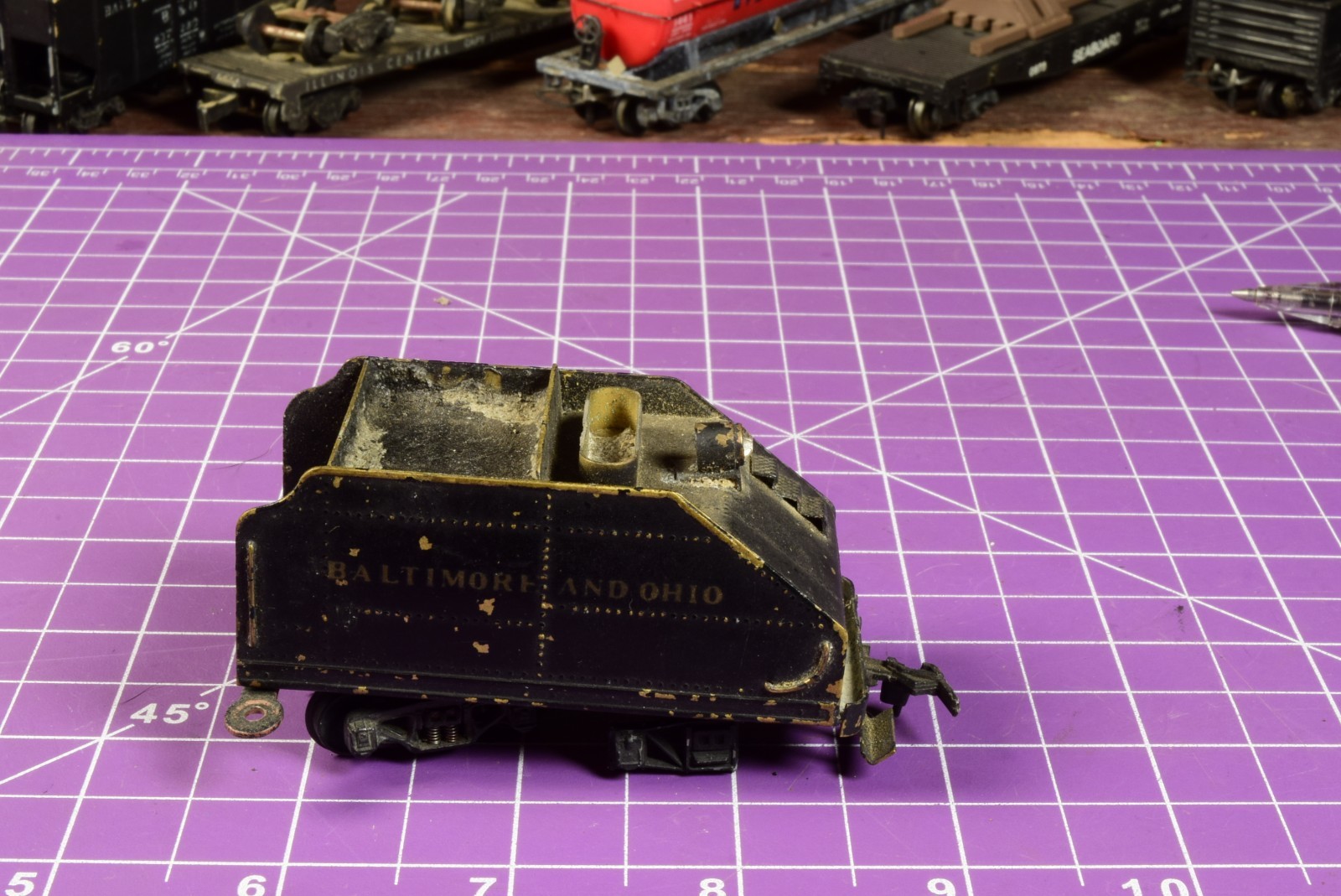brass 3.9 oz slope tender, faux crystal light, having a truck issue B&O