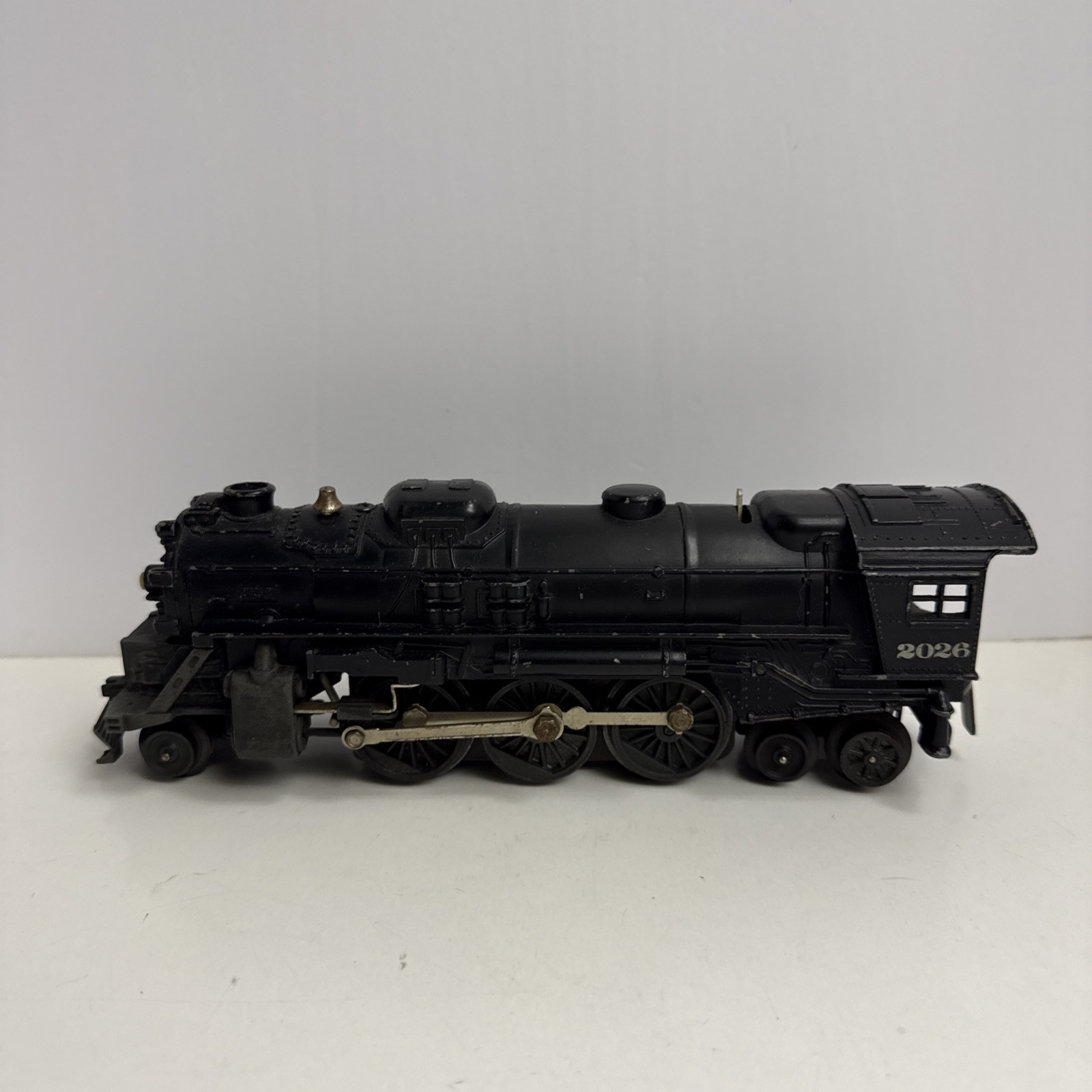 Lionel Vintage Postwar No. 2026 Prairie-type 2-6-4 Locomotive Working W/ Extras