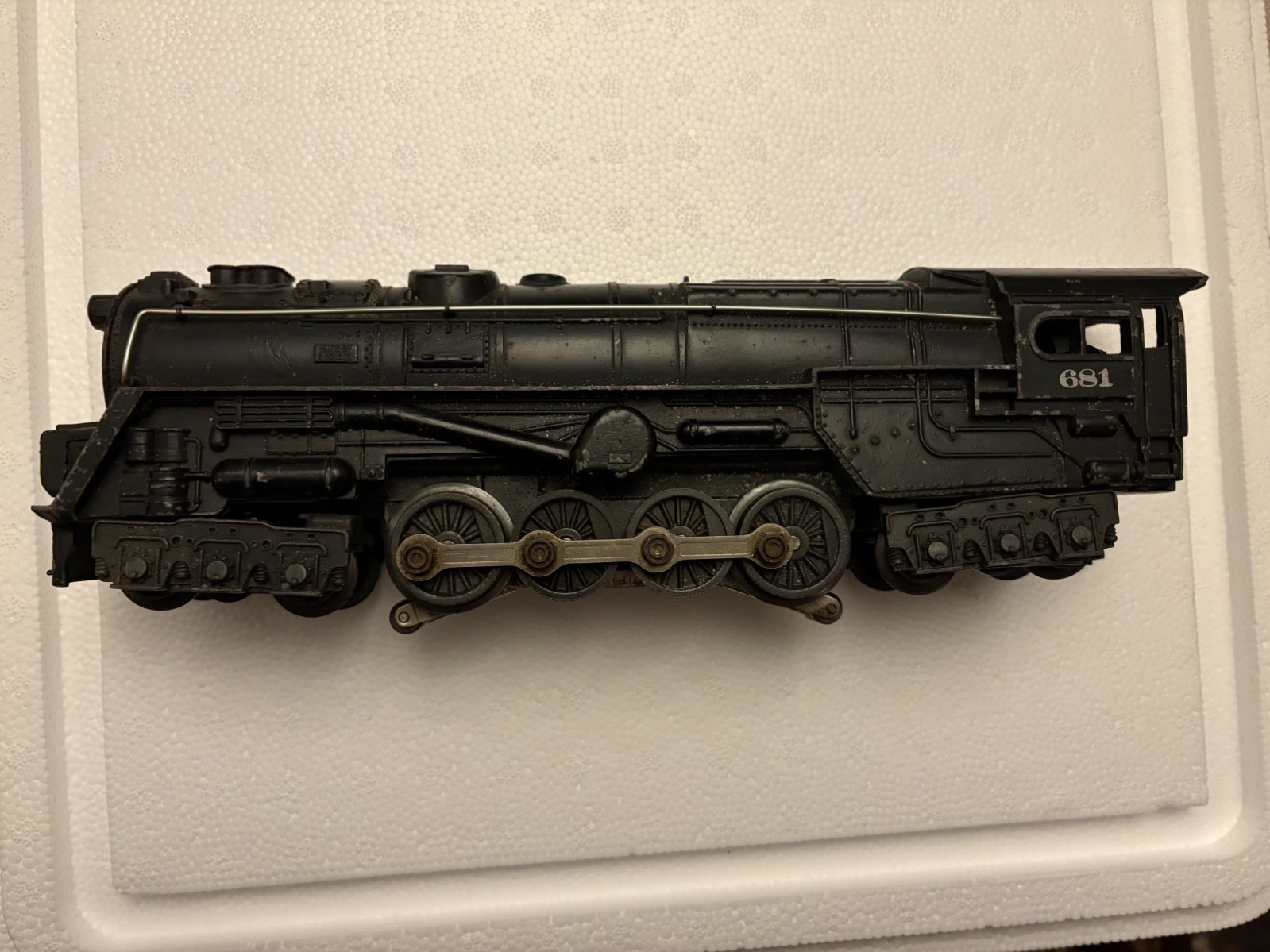 Lionel 681 turbine locomotive 6-8-6 vintage postwar Made in USA