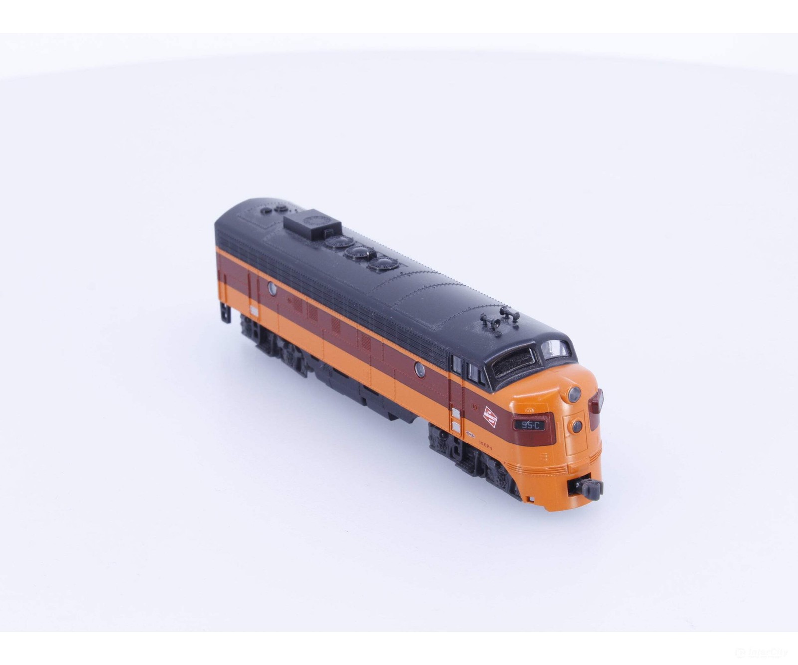 Kato 176-2301-DCC N EMD FP7A Diesel Locomotive Milwaukee Road (MILW) 95C DCC