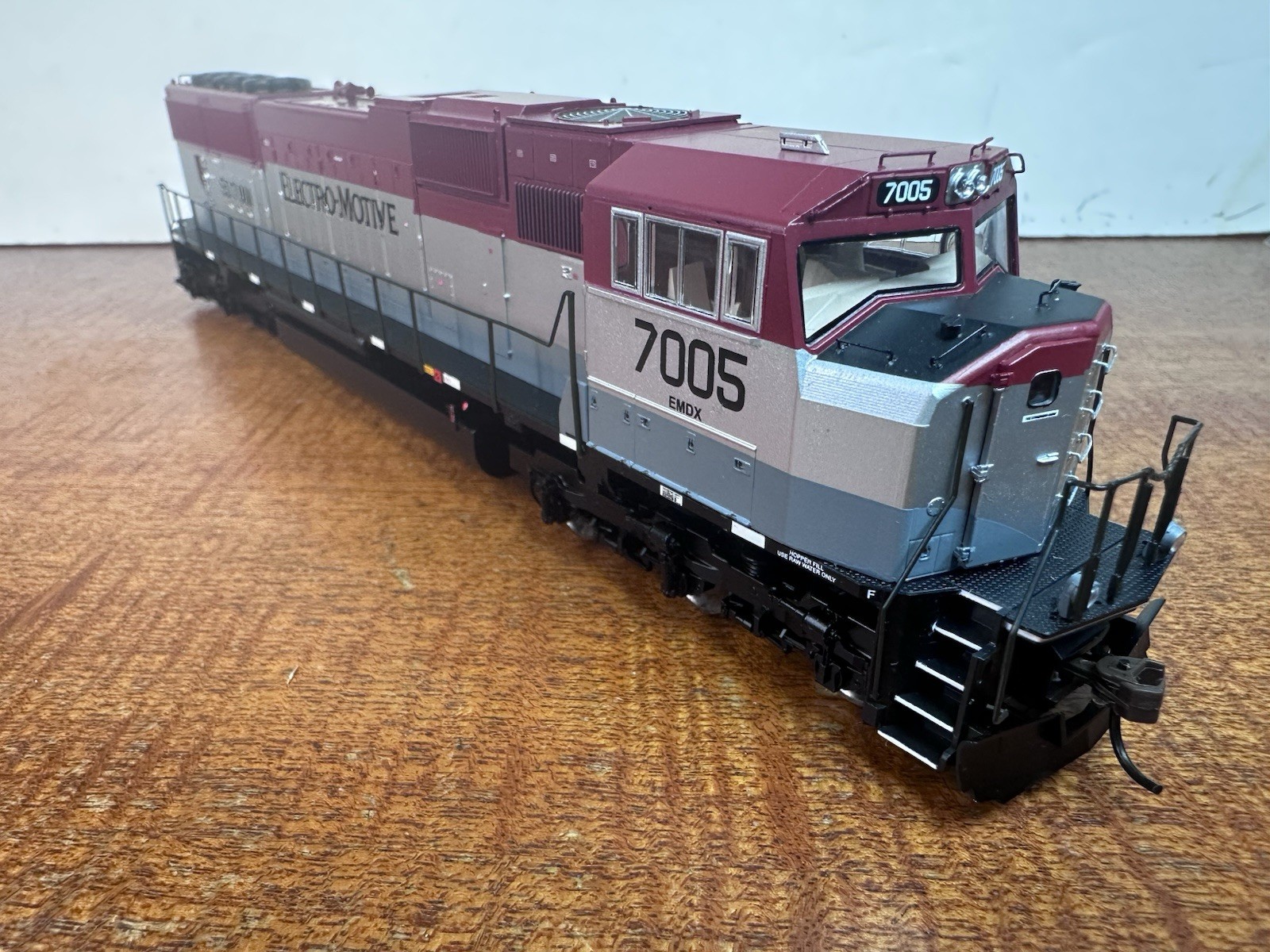 HO Scale G6181 Athearn Genesis EMD Leasing #2 SD70M Locomotive