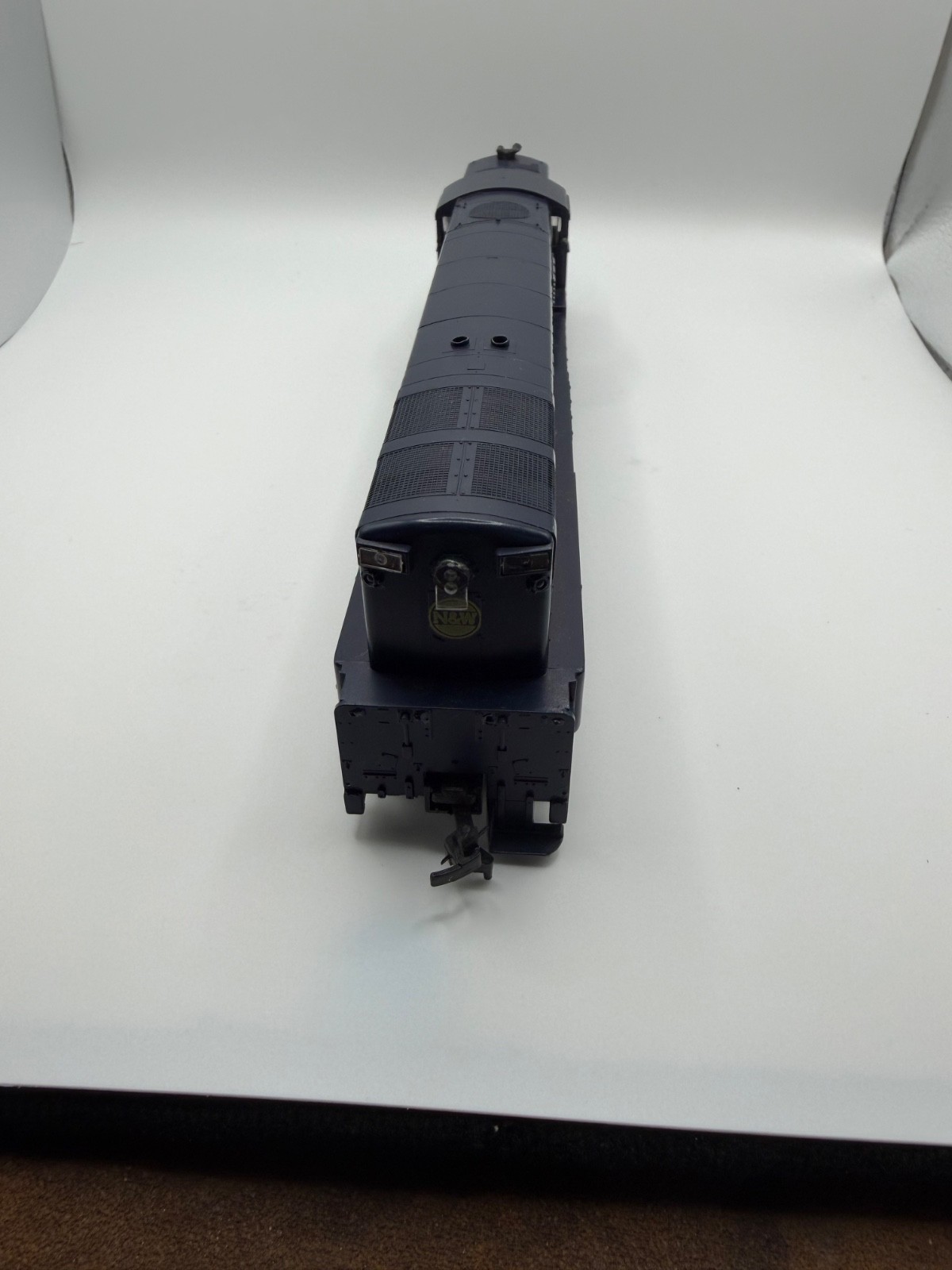 ATHEARN 4304 HO SCALE NORFOLK AND WESTERN H24-66 TRAINMASTER LOCOMOTIVE #174