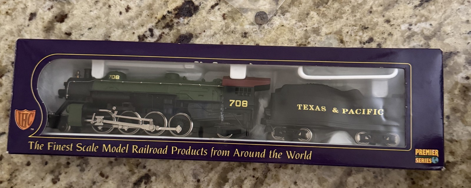 Description Up for auction is an IHC HO Scale Texas & Pacific Steam Locomotive
