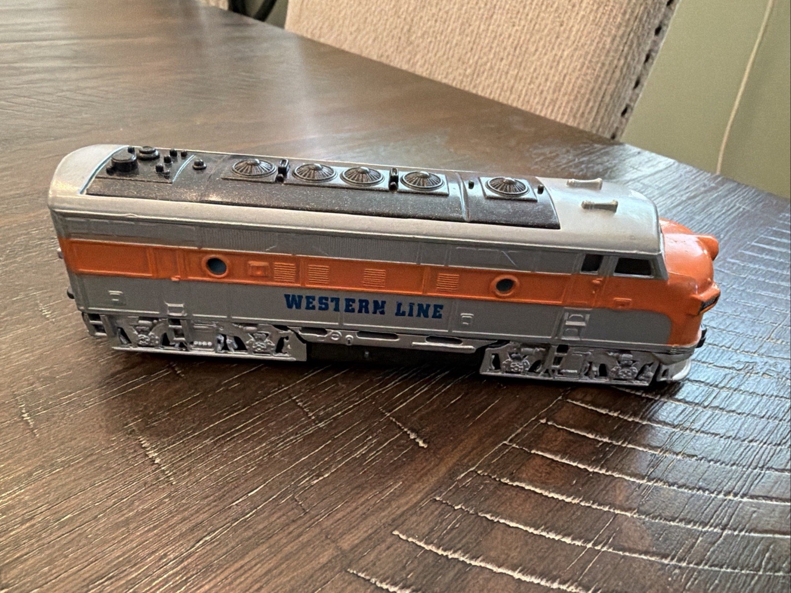 Western Line Diesel Train Locomotive Orange Silver F-Unit Engine