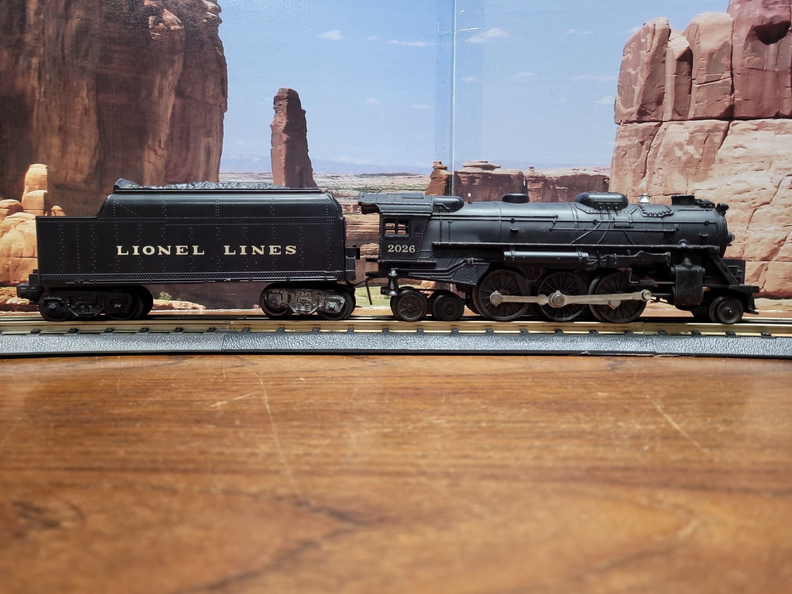 Lionel O Gauge 2-6-4 2026 Steam Locomotive And Tender For Parts Or Repair