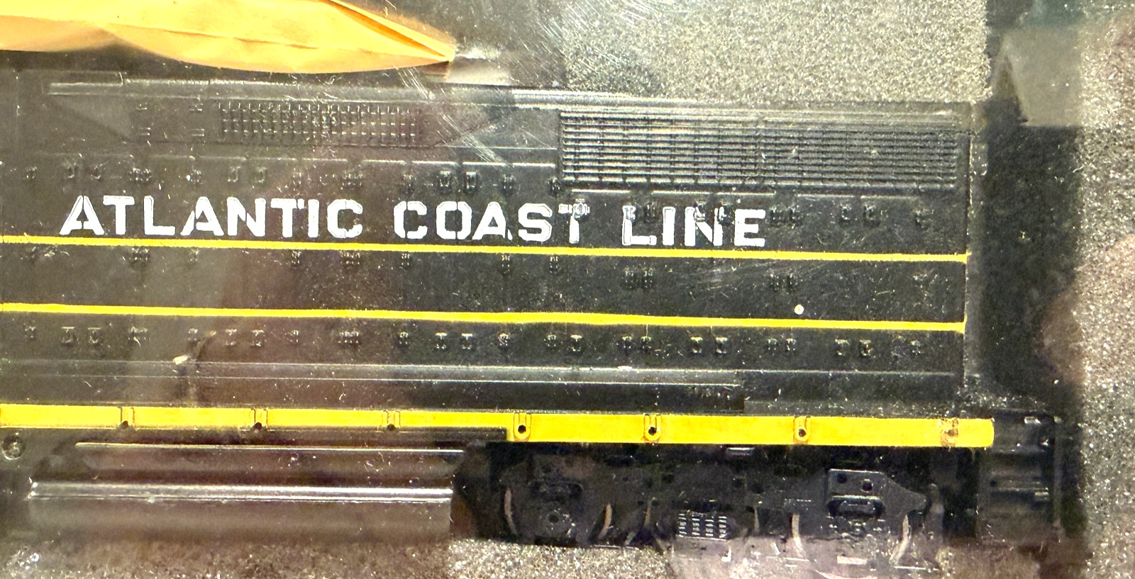 Athearn HO Scale Train 4201 ACL Atlantic Coast Line GP35 Diesel Loco #960 NEW