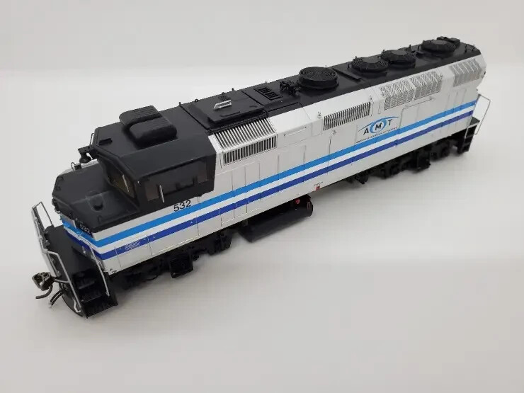 RAPIDO 19523 HO Scale F59PH AMT MONTREAL 3stripe #530 with DCC/Sound