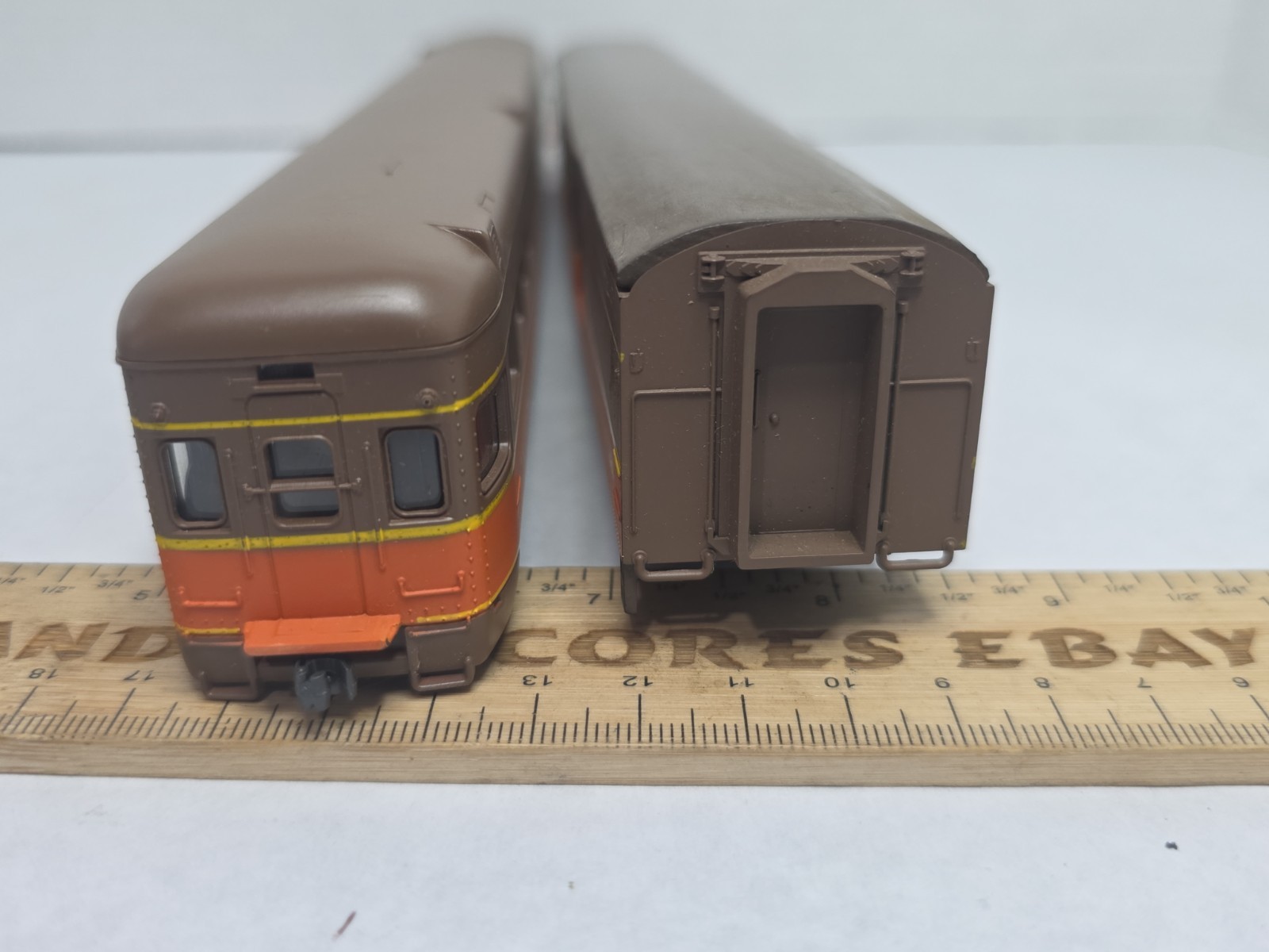 2 As Is Rivarossi Illinois Central Passenger Cars Gulfport Lake Michigan Read De