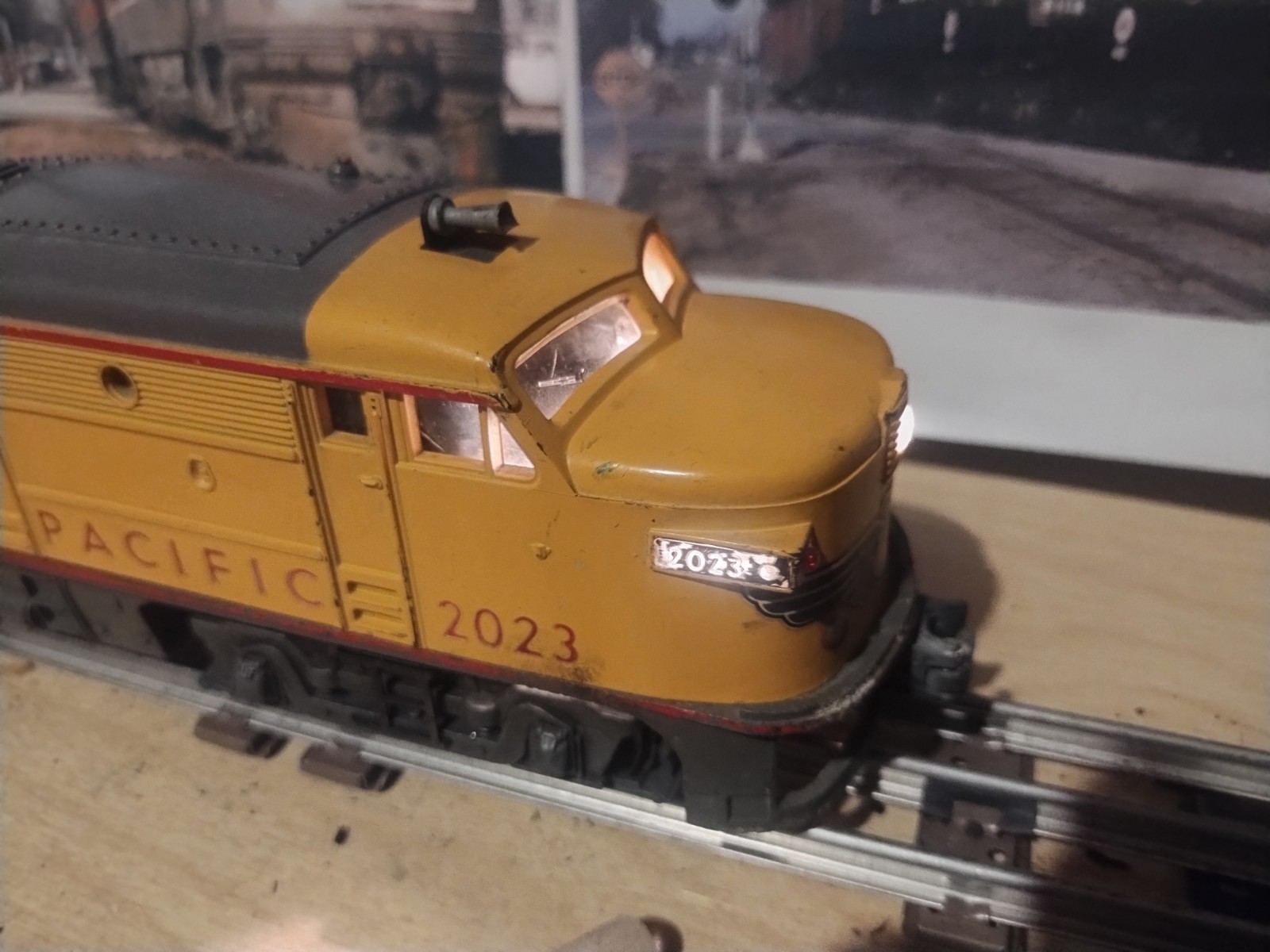 Lionel Union Pacific Alco FA 2023 Diesel Engine O-Gauge Tested Runs
