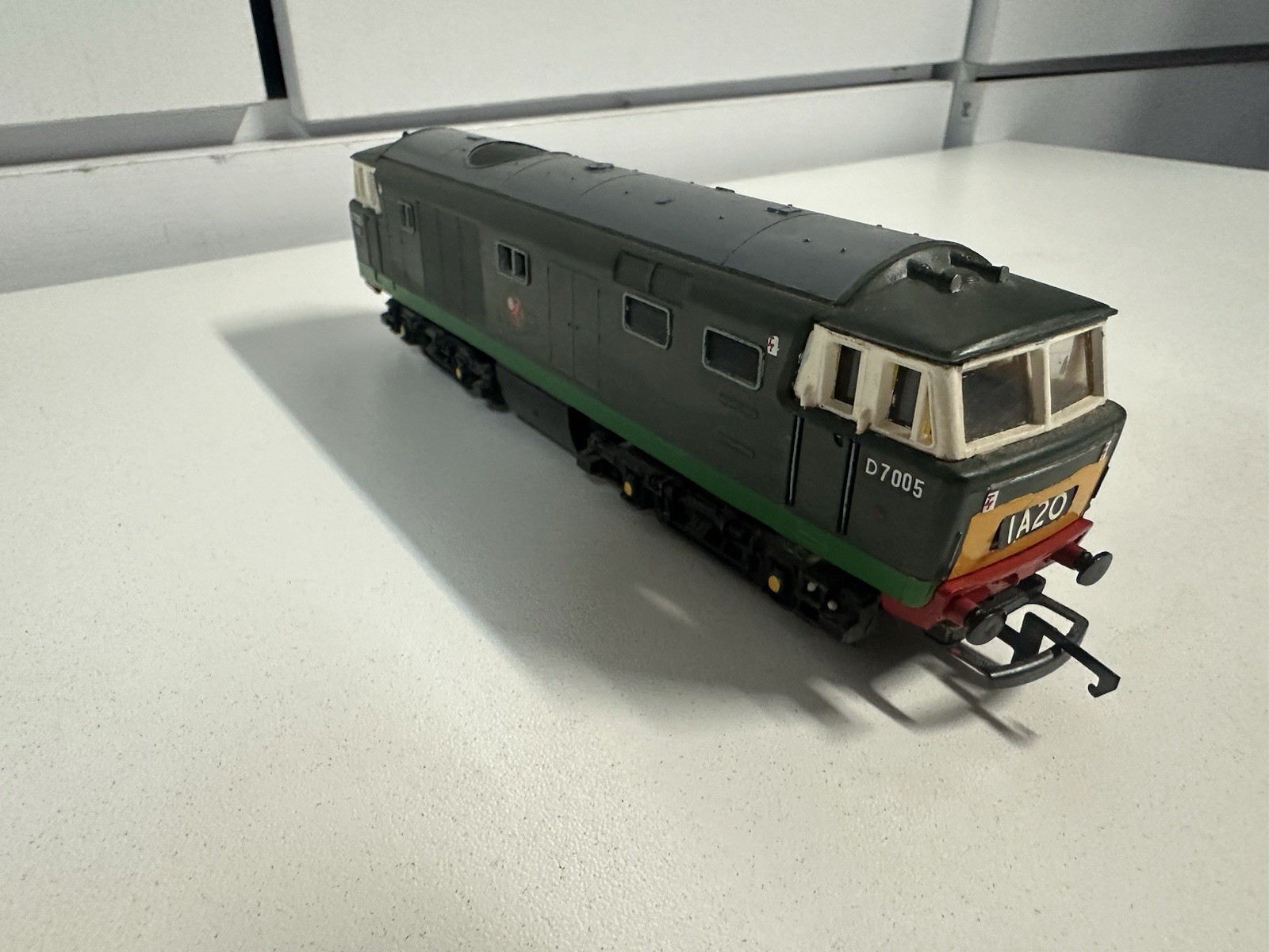 HORNBY TRIANG CLASS 35 HYMEK BR GREEN DIESEL LOCOMOTIVE D7005