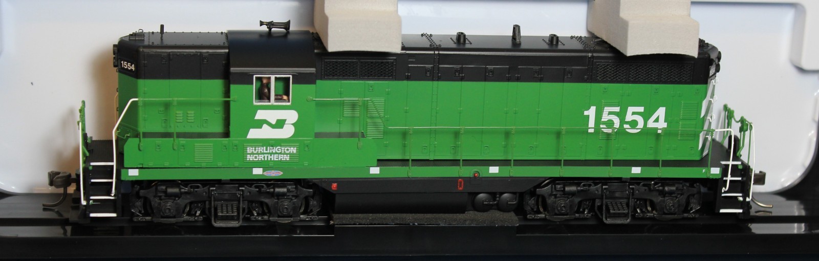 HO Scale – ATLAS CLASSIC SILVER 10 003 943 BURLINGTON NORTHERN GP7 Sound Ready