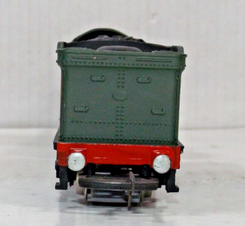 Wrenn OO/HO Cardiff Castle 4-6-0 steam engine in original box