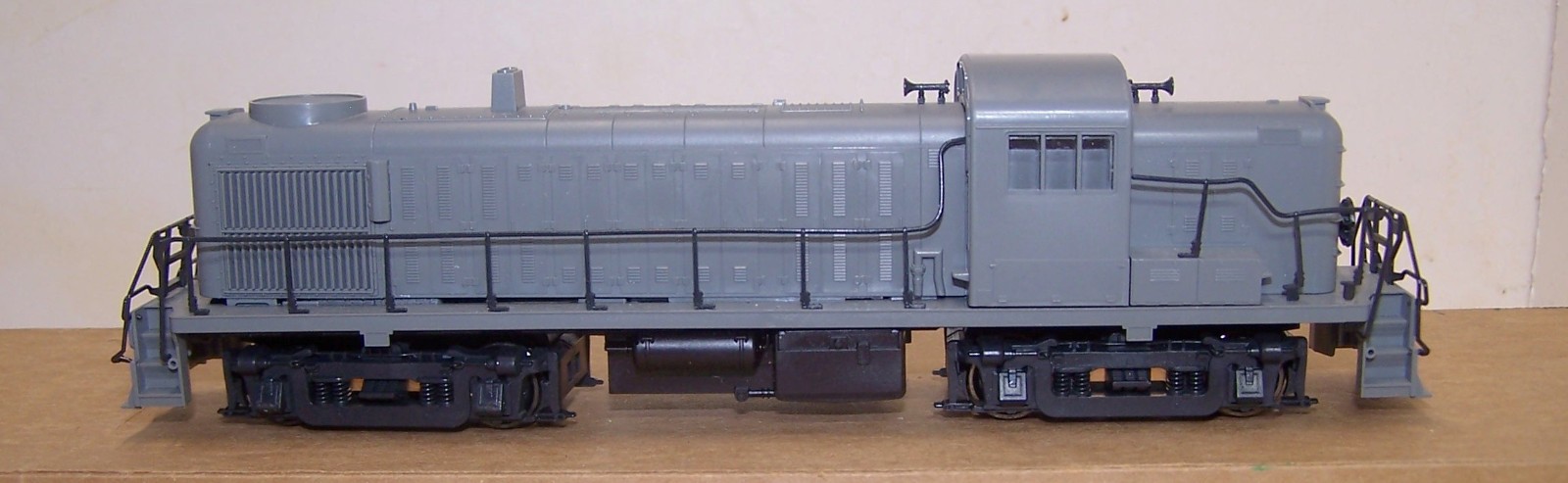 HO ATLAS ALCO RS3 UNDECORATED UNDEC