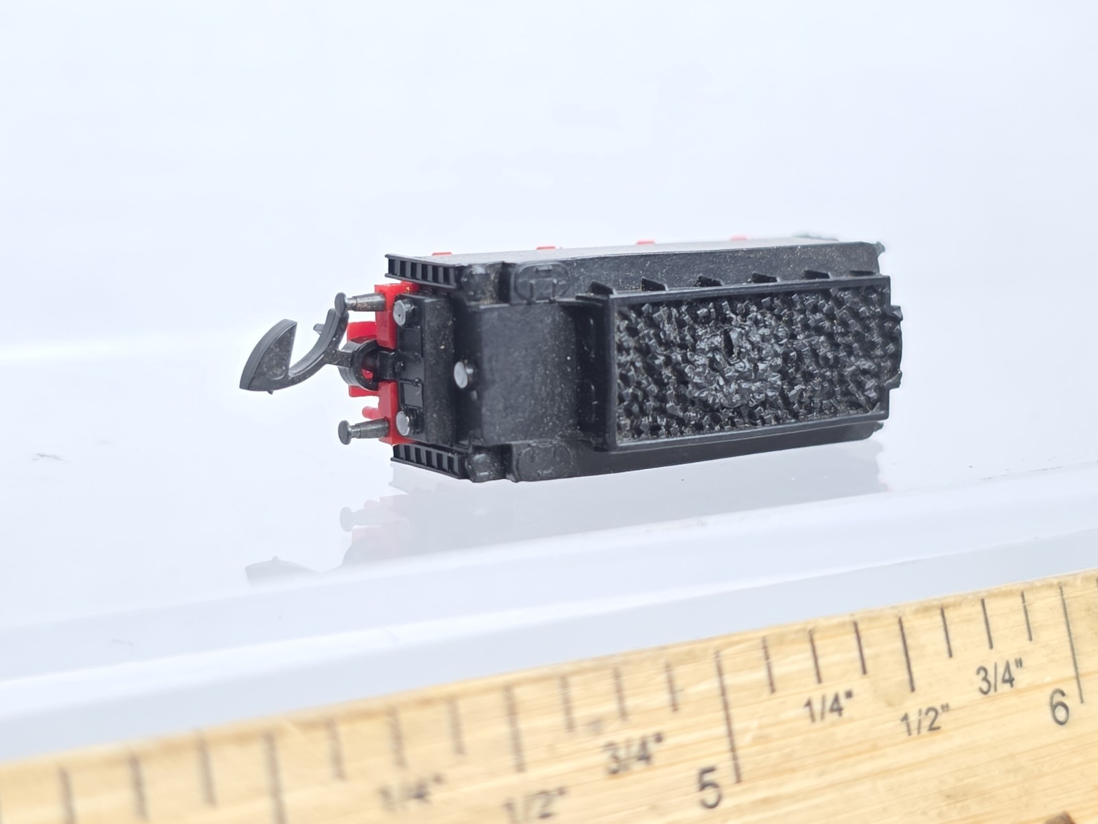 Marklin Z Scale *Tender Only* 4 Axel Coal Tender (For Loco 8885) Missing 2 Axels