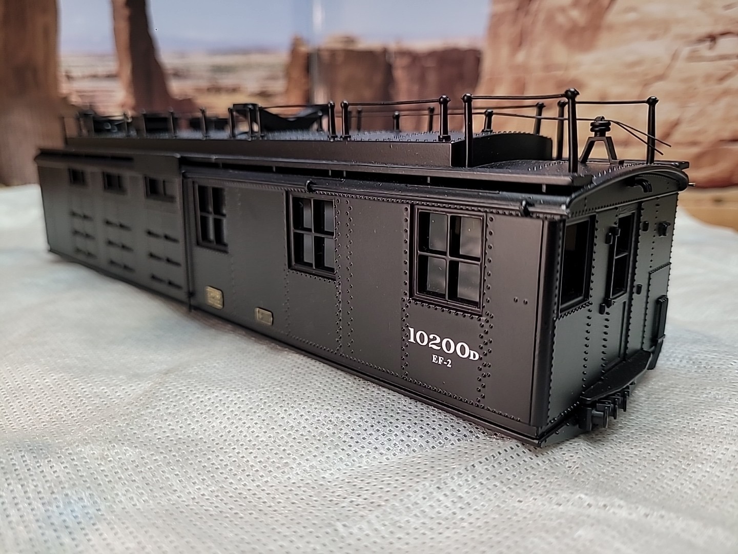 MTH O Gauge Electric Cab EF-2 # 10200D Diecast Shell