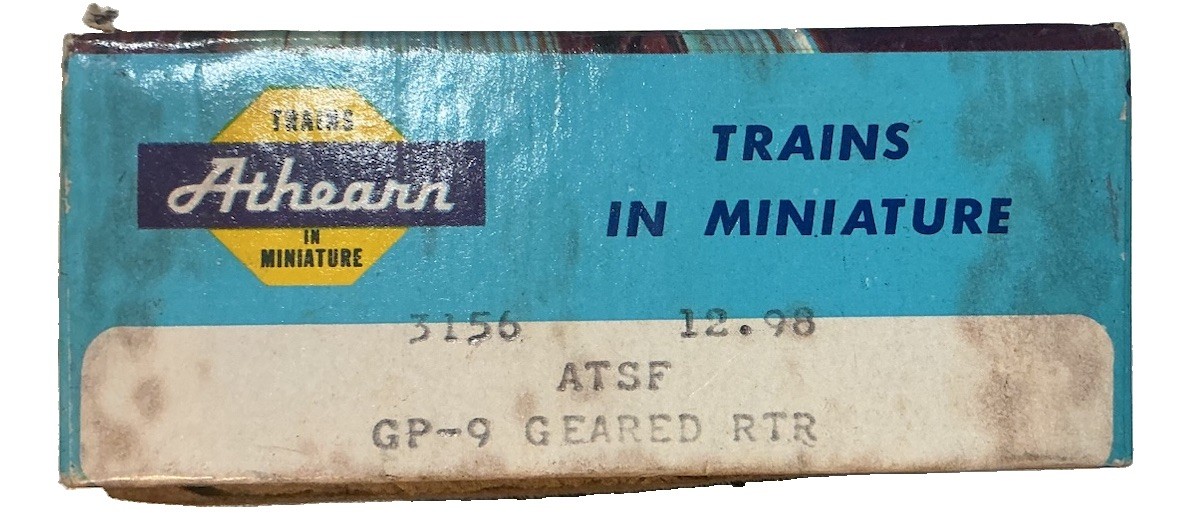 NIB HO Gauge Athearn GP – 9 Powered Diesel Engine 2685 ATSF W/Instructions.🚂🔥