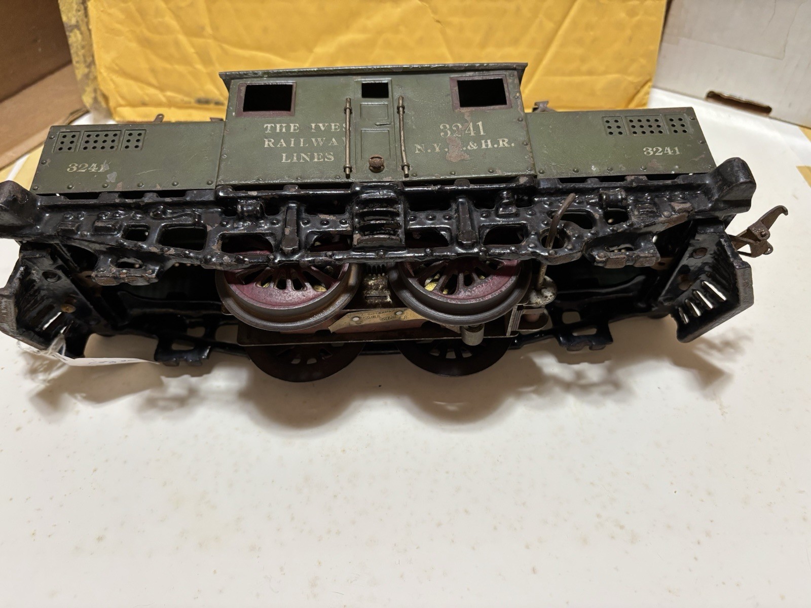 IVES NYC&HR Standard Gauge 3241 Electric Locomotive AC Analog 3-Rail 0-4-0