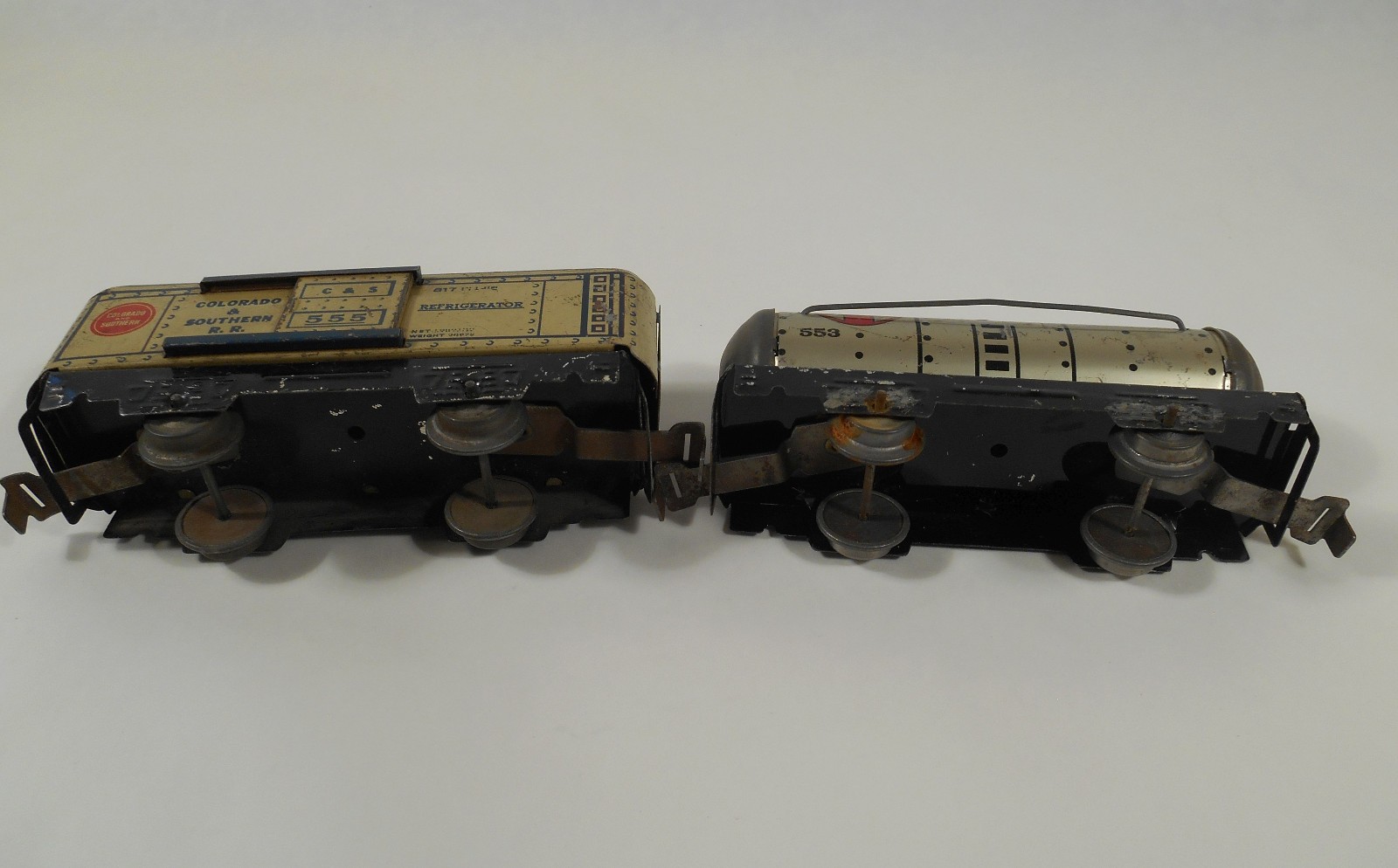 Vintage Louis Marx Tin Litho Steam Locomotve 897 + Tender & 3 Litho Cars