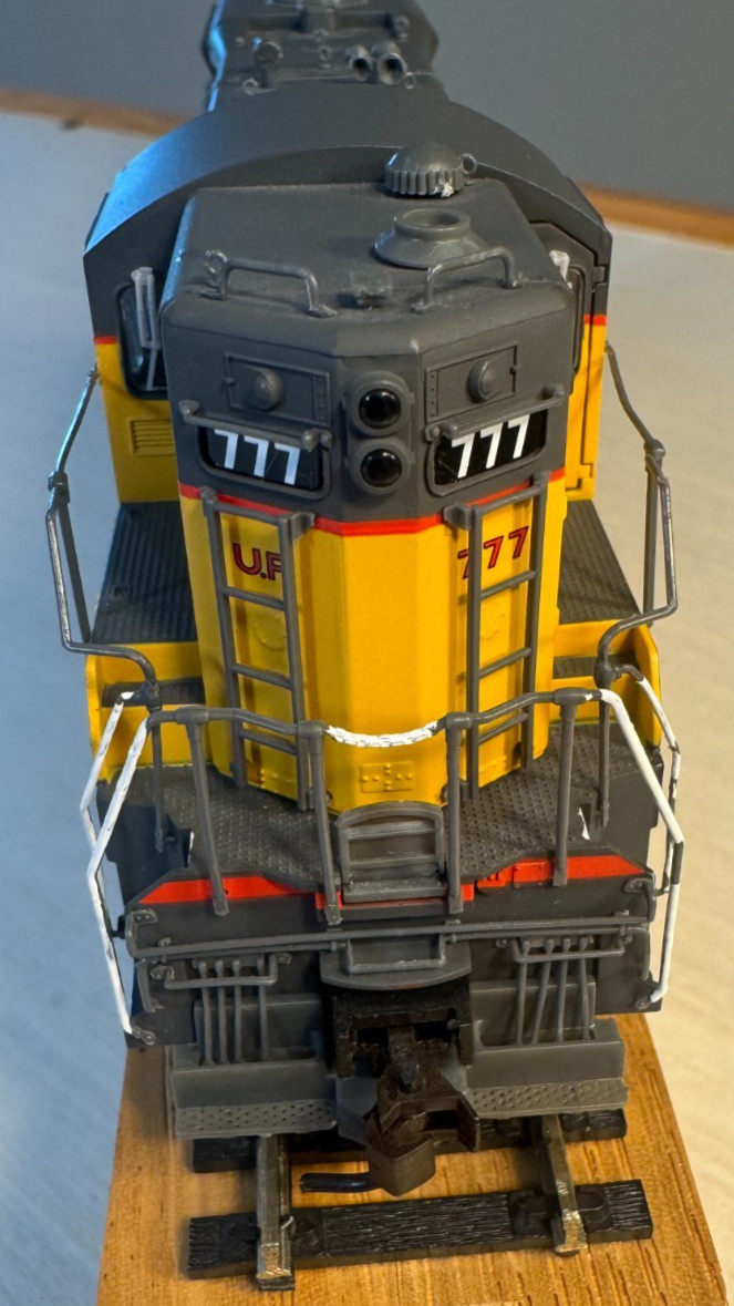 Set of 2 HO Diesel Locomotives with DCC Control – UP EMD SD7 and Conrail GE U23B