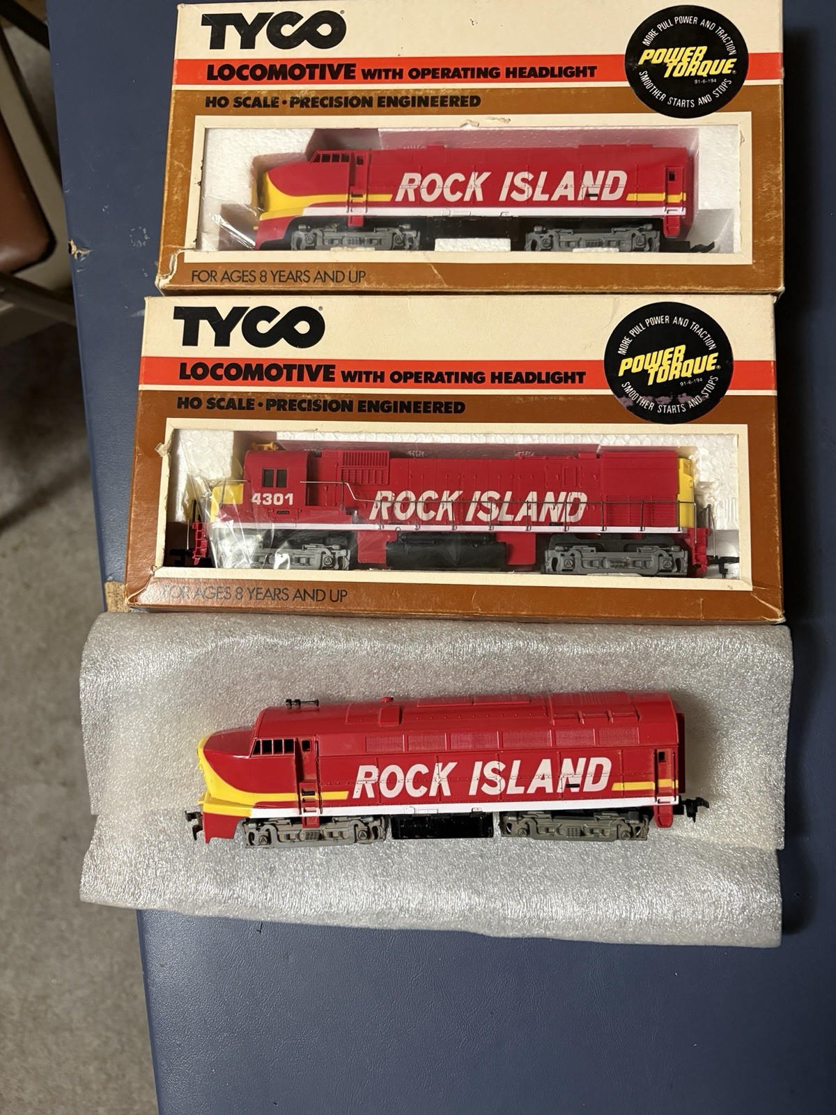 TYCO HO Locomotive Rock Island Operating Headlight Red Yellow White 4301