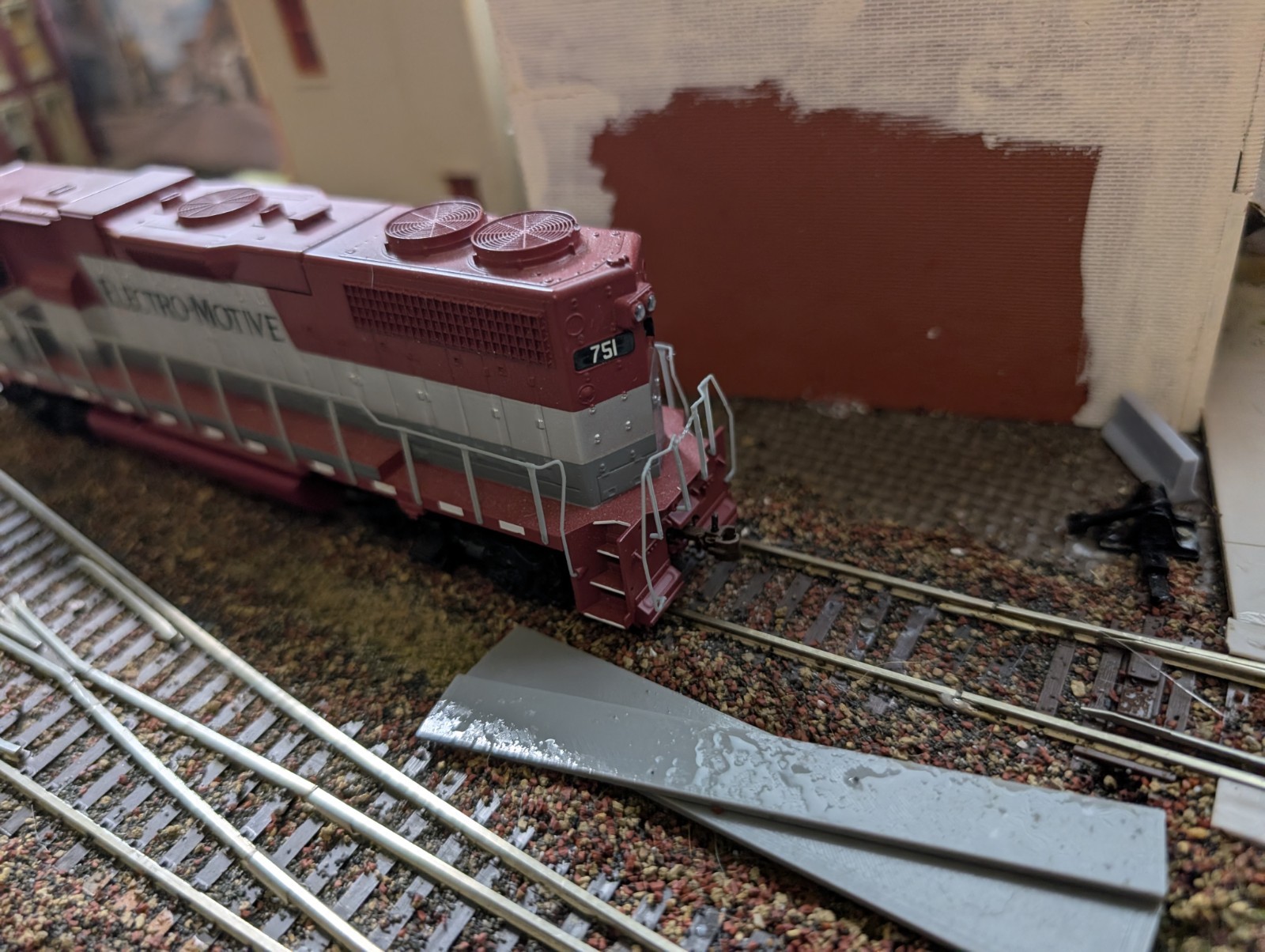 HO Scale Athearn 8009 EMD Electro-Motive EMD GP38-2 Diesel locmotive #751