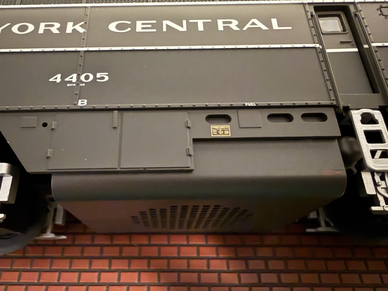 Atlas O Master FM Erie-Built New York Central Dummy A Unit #4405 – 3 Rail