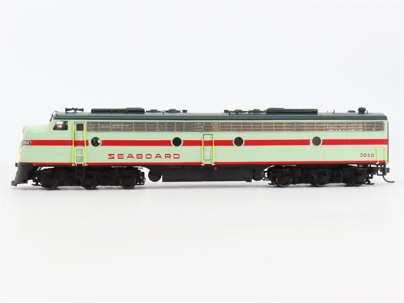 HO Scale Proto 2000 SAL Seaboard Air Line EMD E8/9A Diesel Locomotive #3050