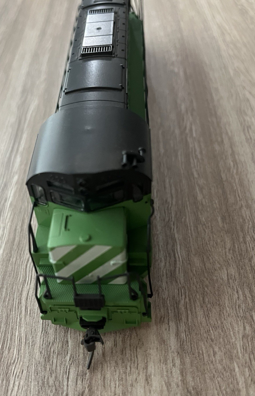 Atlas 8032 Burlington Northern Alco C-425 Diesel #4258 HO Scale Non-Running