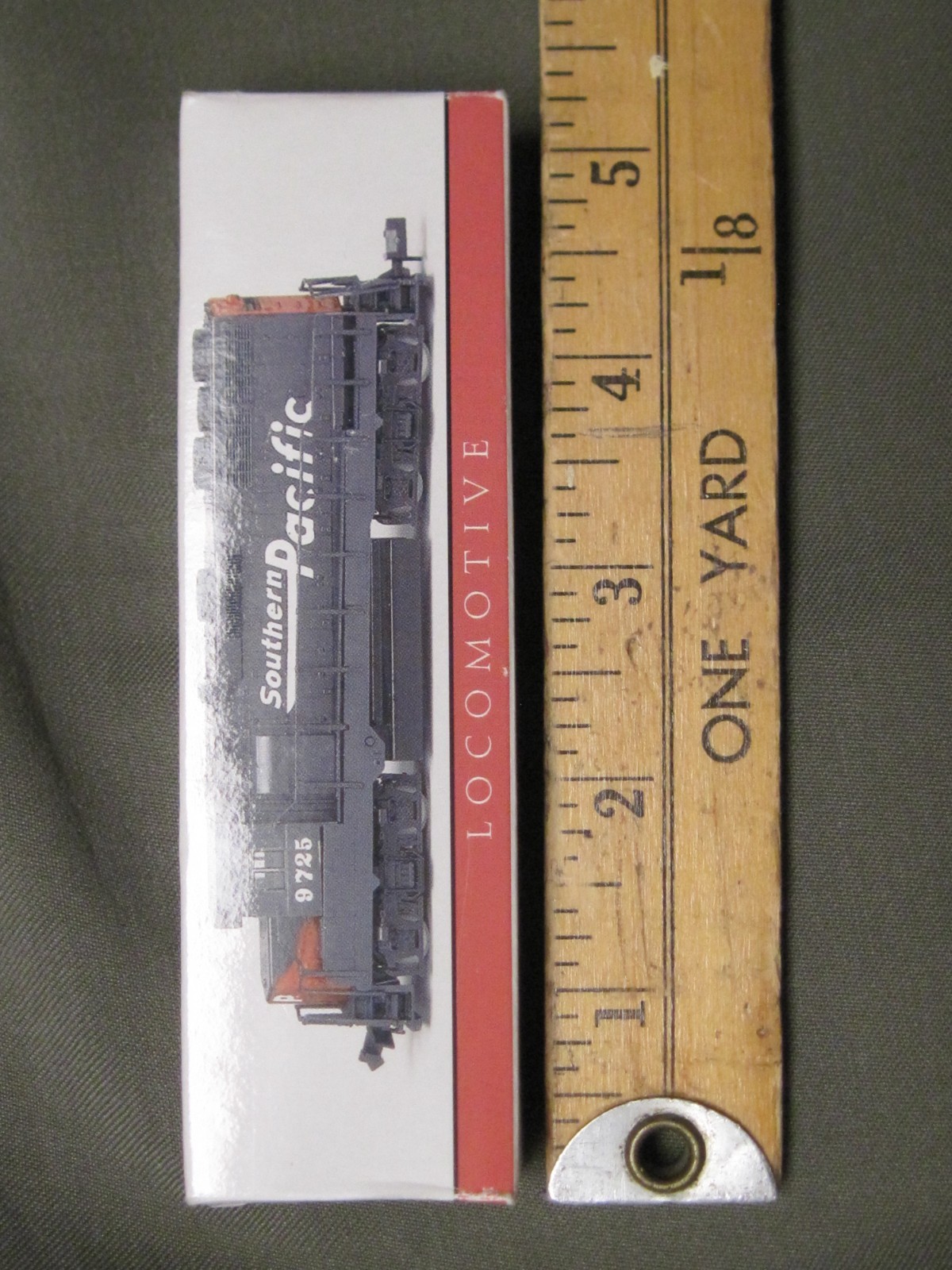 HIGH SPEED METAL PRODUCTS NO. 418 SOUTHERN PACIFIC LOCOMOTIVE #9725