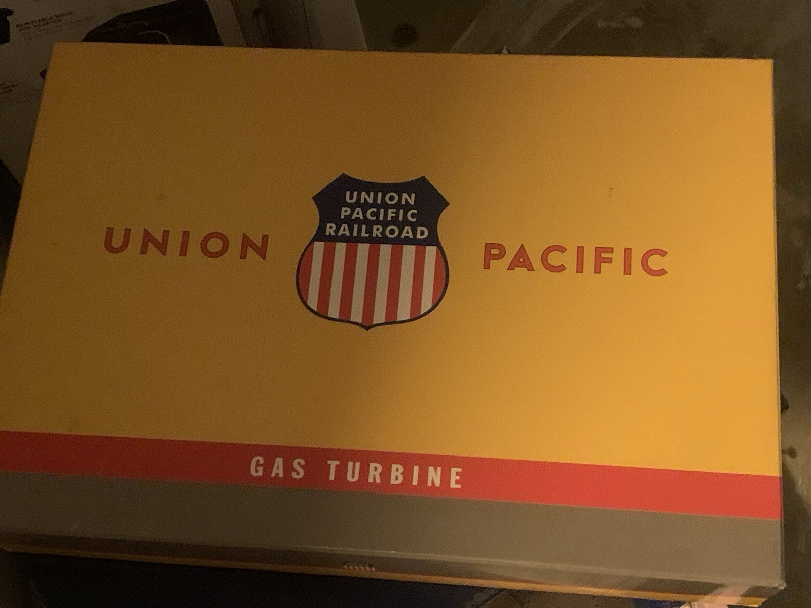 HO Scale UNION PACIFIC Veranda Gas Turbine Locomotive & Tender Model 88668 #71
