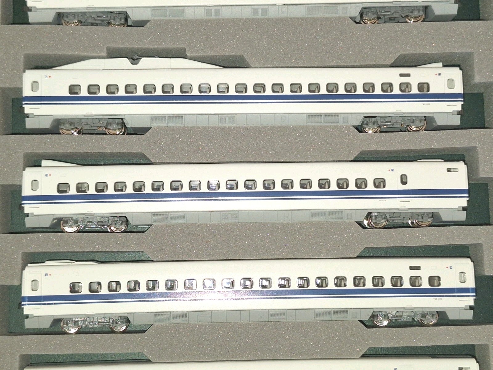 Kato N Scale, 10-397. 8 Part Shinkansen Set. In New Cond. Lights. Boxed, papers