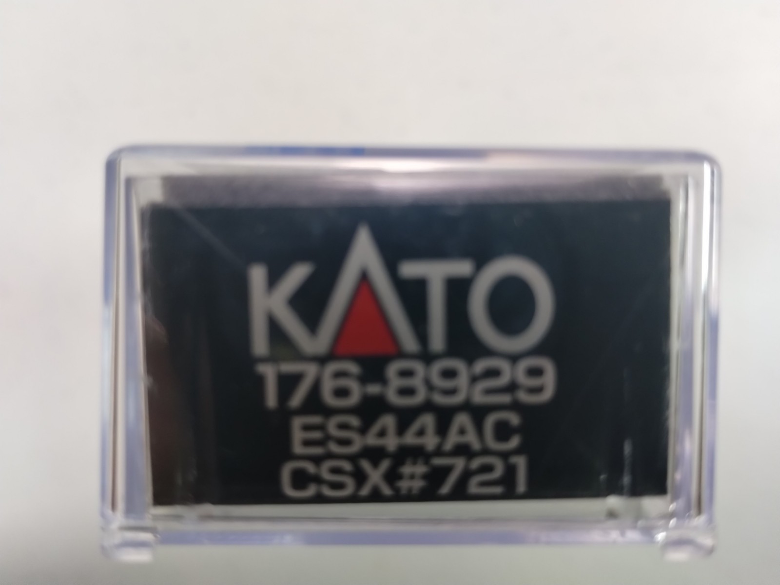 KATO 176-8929GE ES44AC CSX #721 N-Scale DCC w/Lights – No Sound