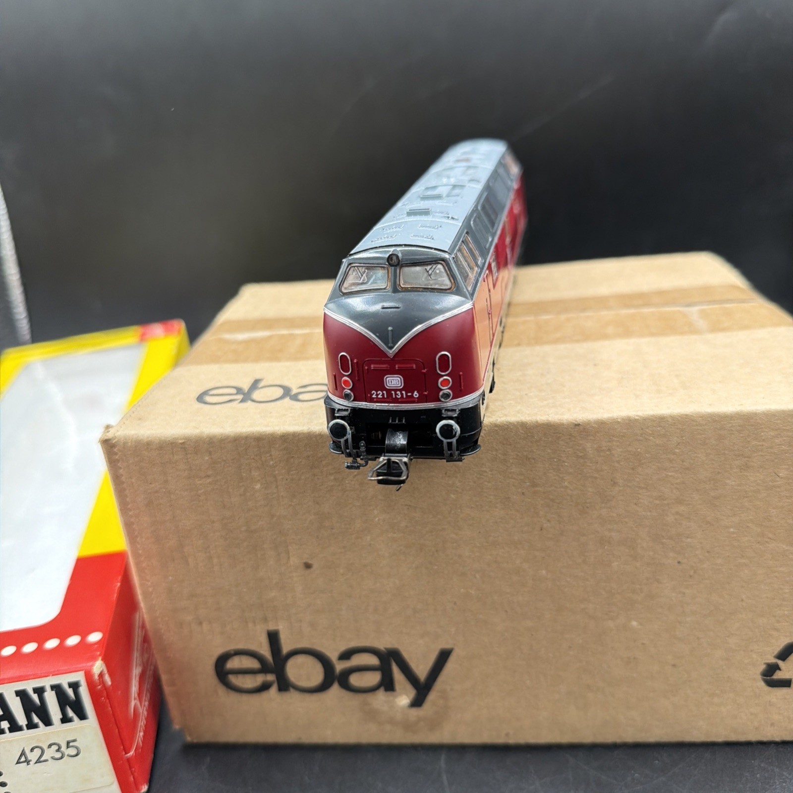 Fleischmann 4235 Diesel Locomotive Series 221 131-6 DB Gauge H0 Boxed WITH DCC C