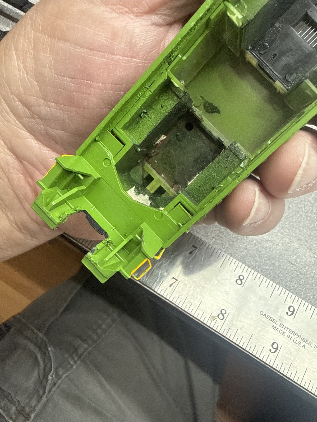 Athearn RS11 ALCO AIR TANKS FILLED IN ON FRAME this One Has Me Stumped Ho look