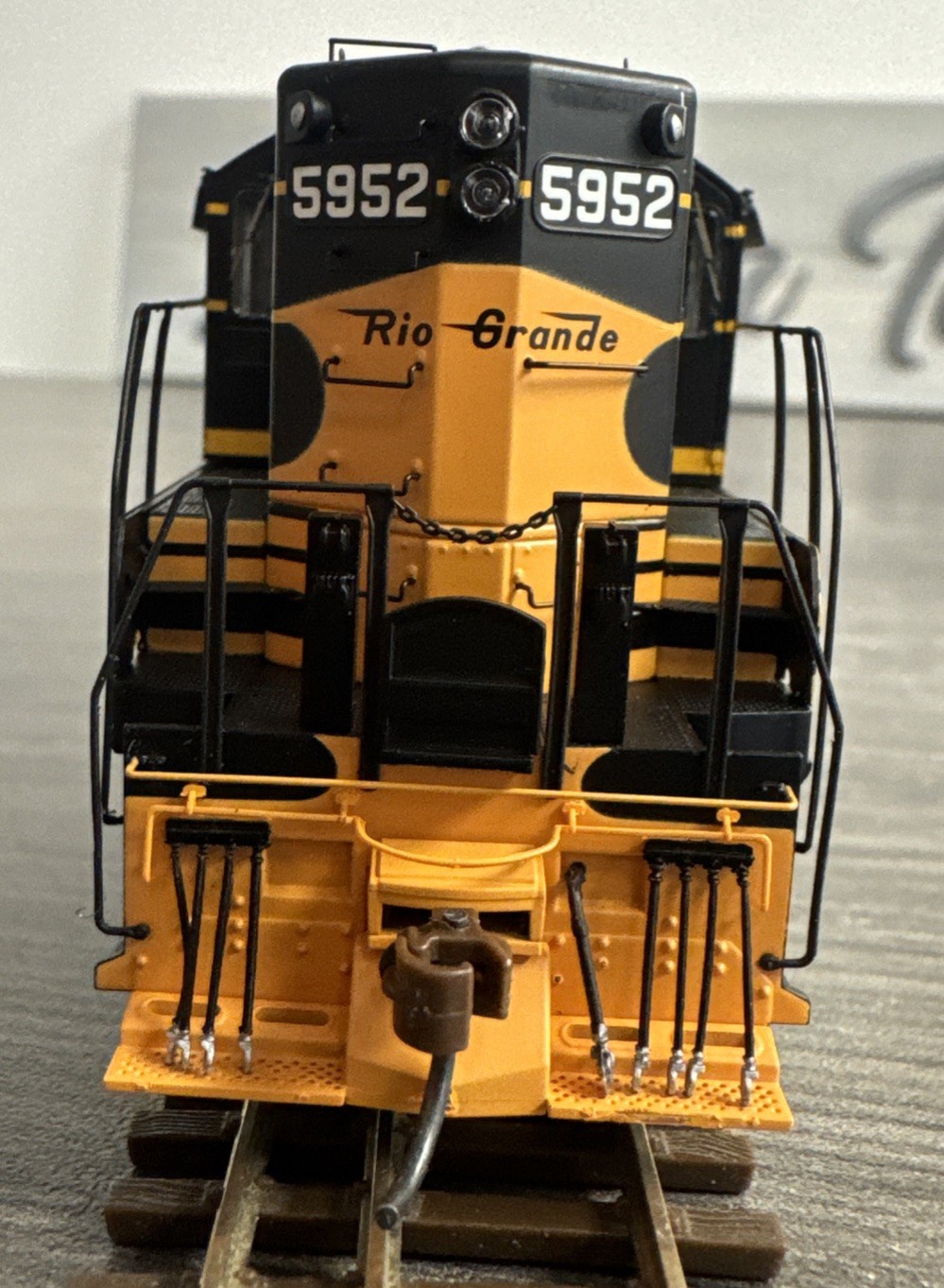 Athearn Genesis HO #ATHG64055 Rio Grande GP9 #5952 – DCC Ready & LNIB!