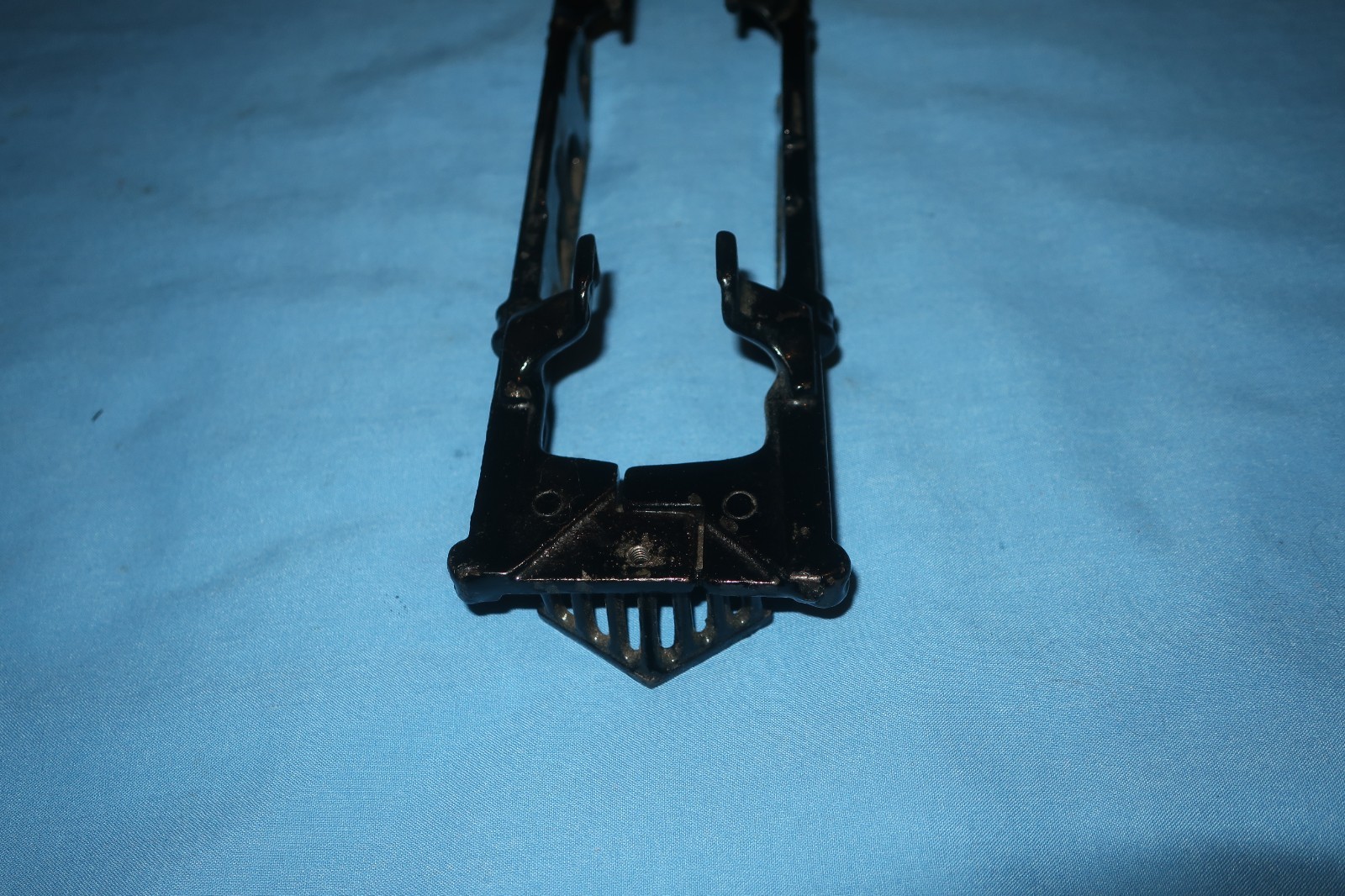 IVES #3253 O Gauge Electric Locomotive Cast Iron Frame