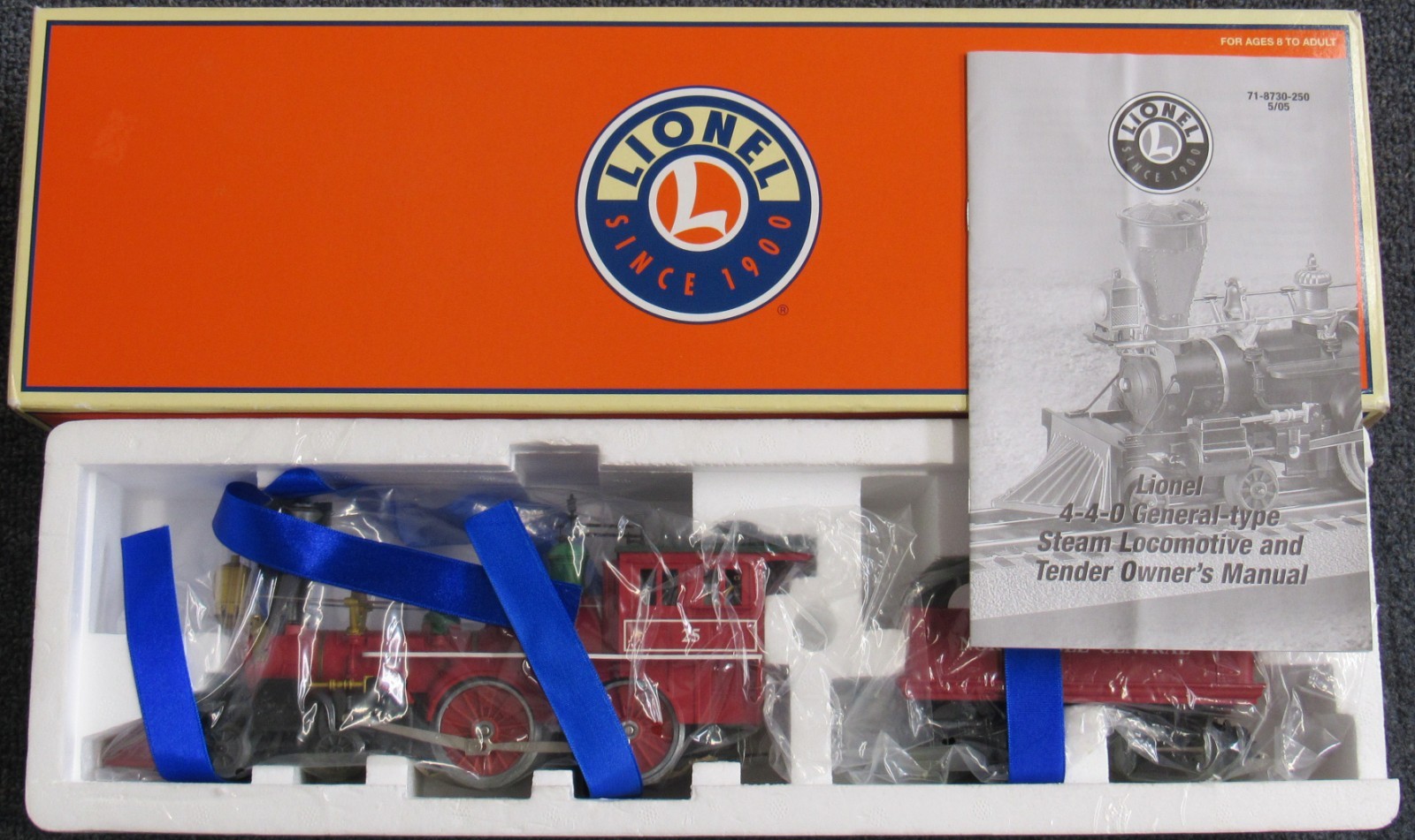 Lionel 18732 Christmas 4-4-0 “General” Steam Engine w/Smoke O-Gauge NOS *