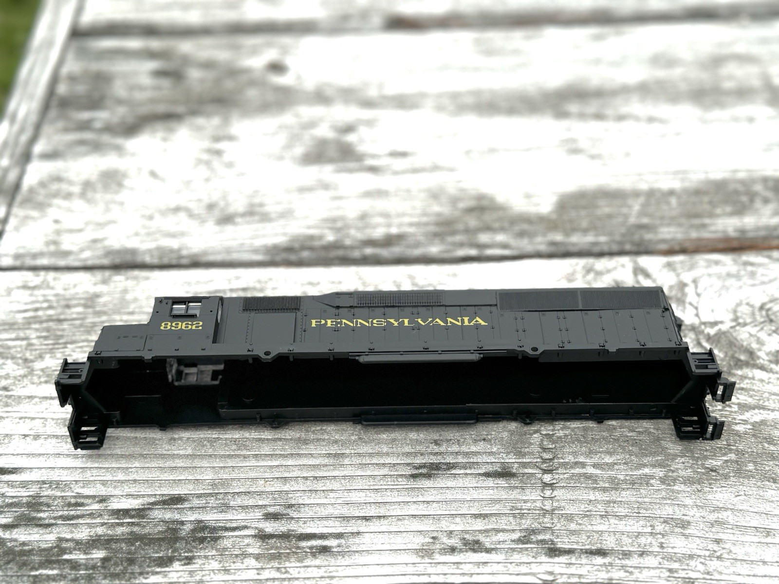 HO Scale Athearn Pennsylvania Railroad Sd45 Diesel Locomotive *SHELL*