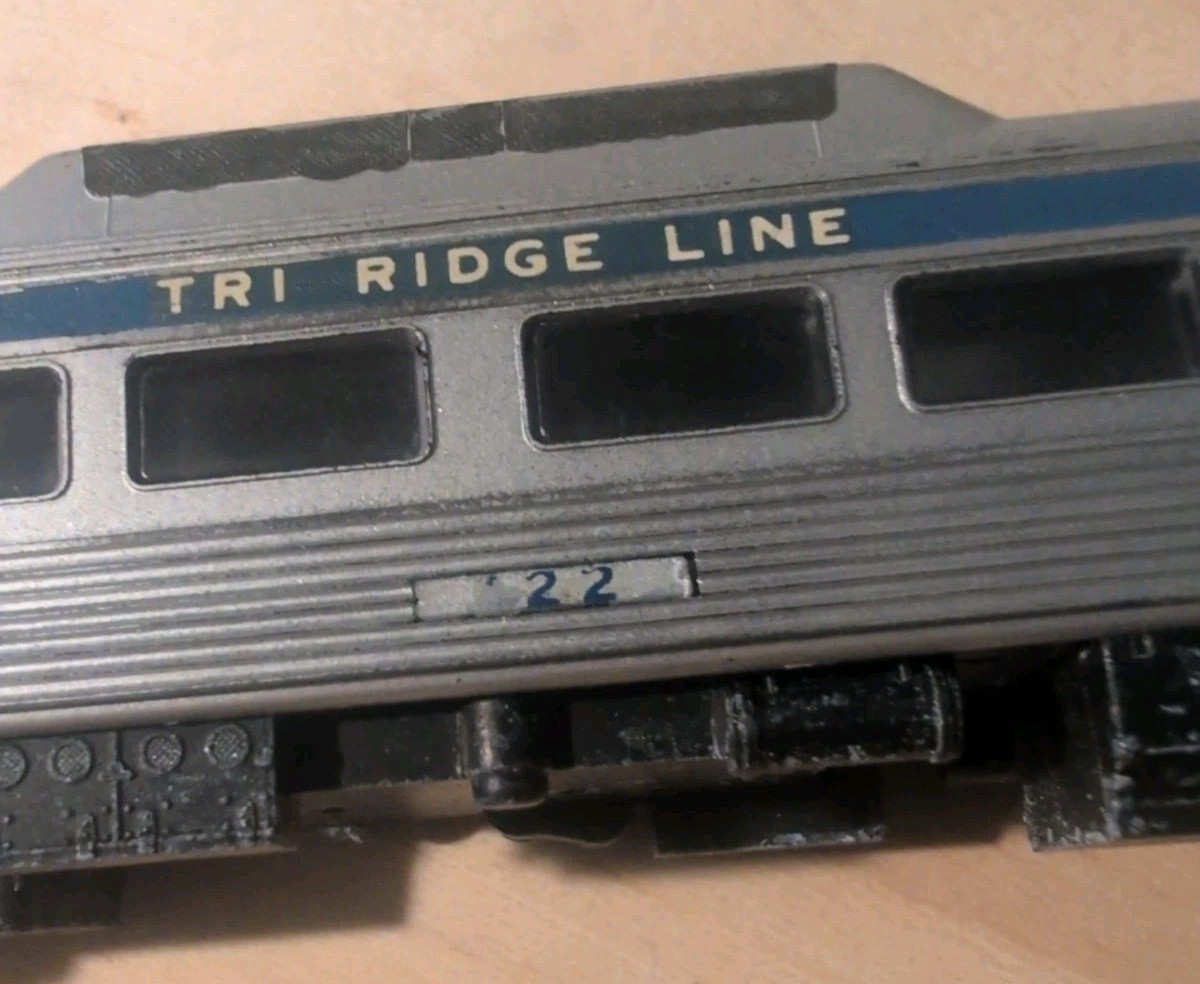 Athearn HO Scale US MAIL “Tri Ridge Line” #122 Budd RDC-3 Rail Diesel US MAIL