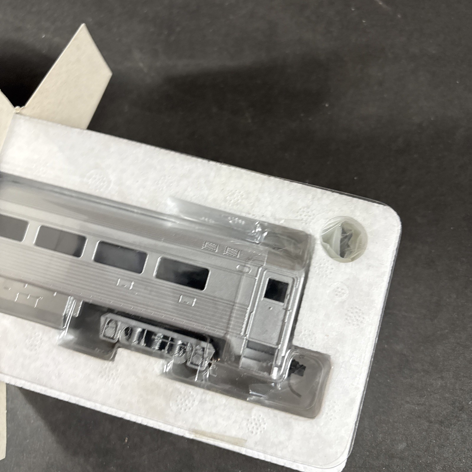 PROTO 1000 31252 UNDECORATED HO SCALE BUDD RDC LOCOMOTIVE NEW OPEN BOX