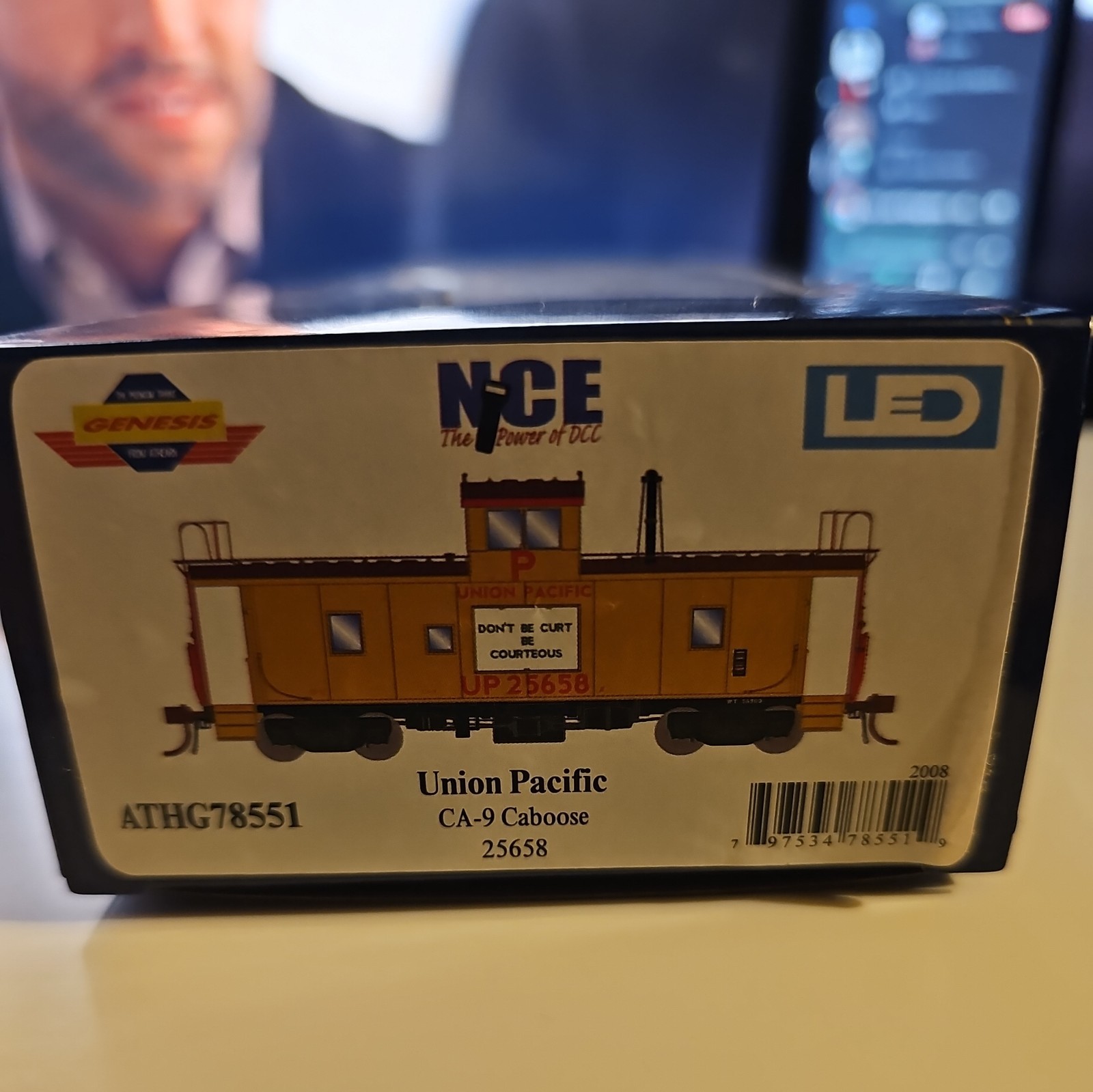 HO Scale ATHG78551 Athearn Genesis NCE LED UNION PACIFIC CA-9 Caboose 25658 1:87