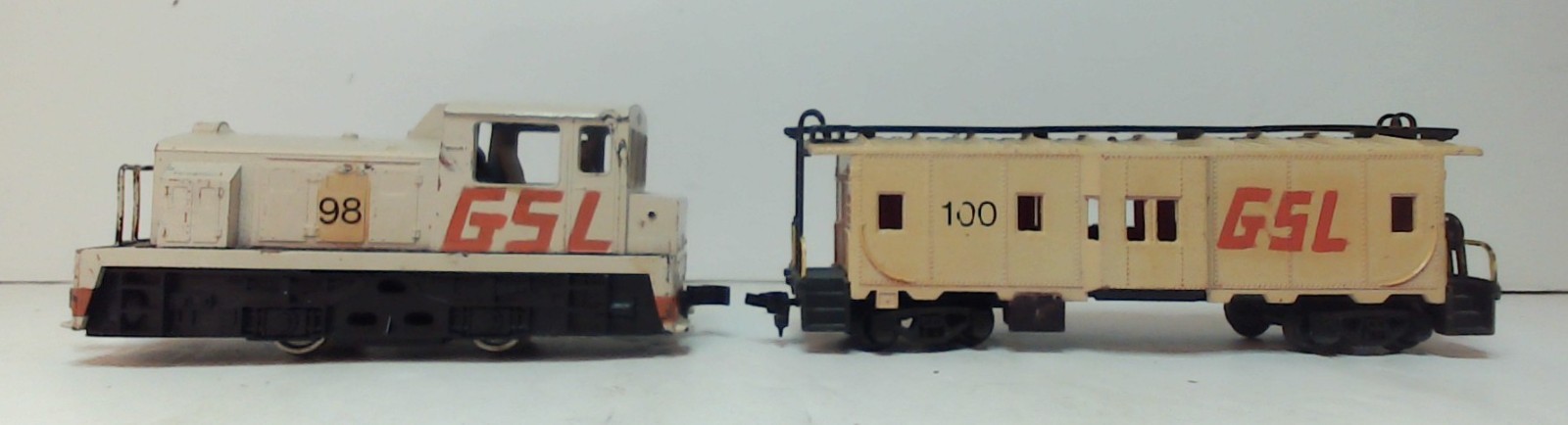 Lima HO Scale Diesel Switcher/Caboose GSL #98/100 – Hand Painted – Italy (DL068)