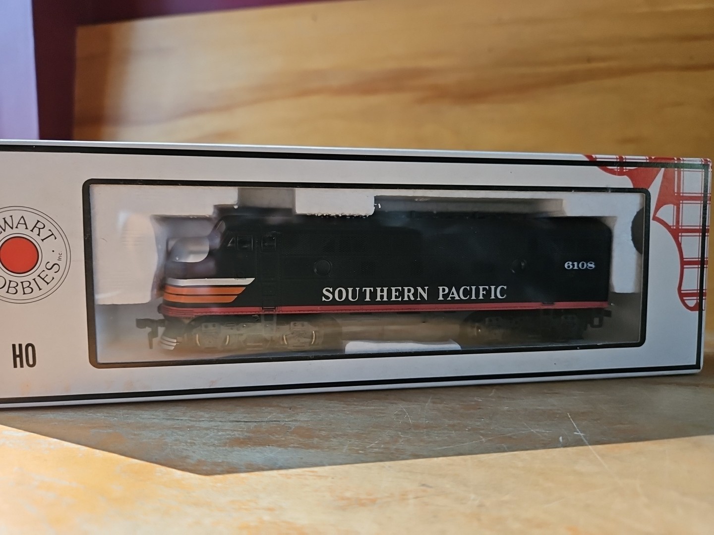 Stewart 8210 HO Southern Pacific Black Widow F3A #6108 Phase II Low Fans DC NEW