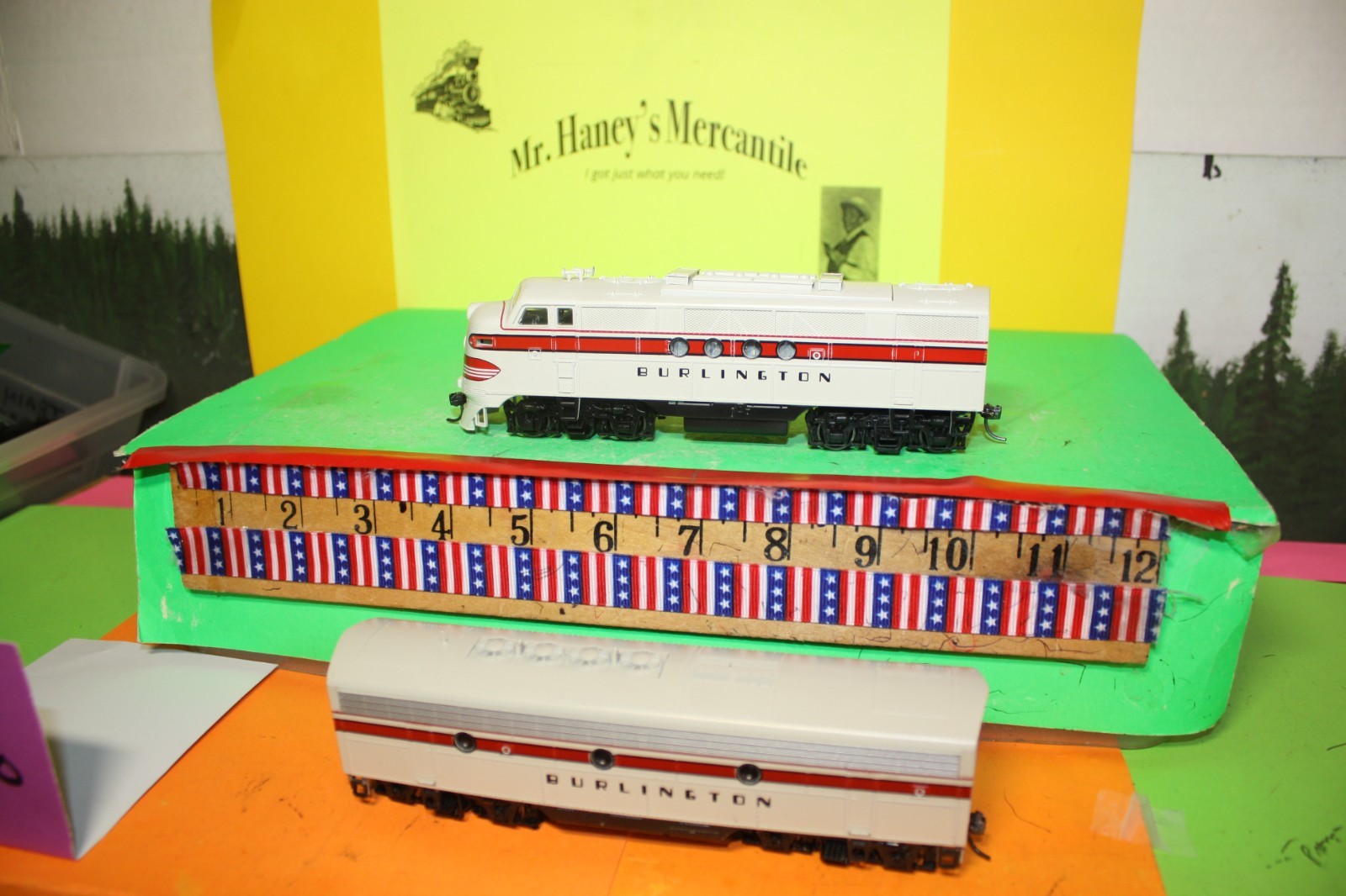 TWO HO* Stewart Burlington Tandem Locomotives- both units powered