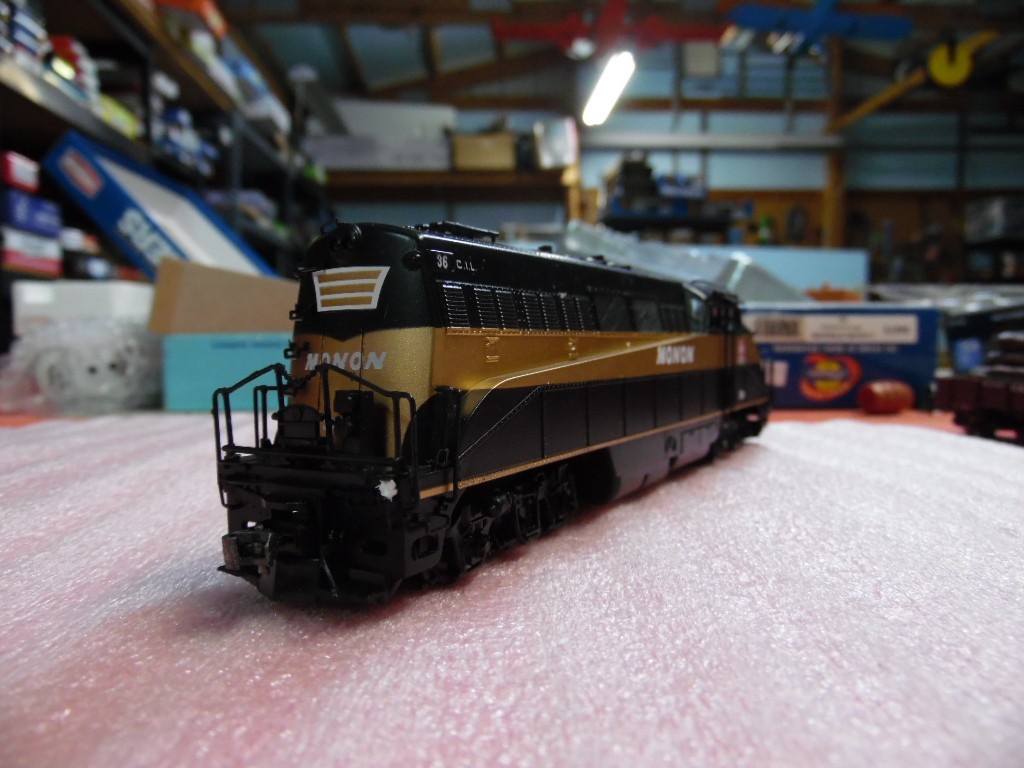 HO 36 MONON BL2 LOG TRAIN DCC “TESTED”