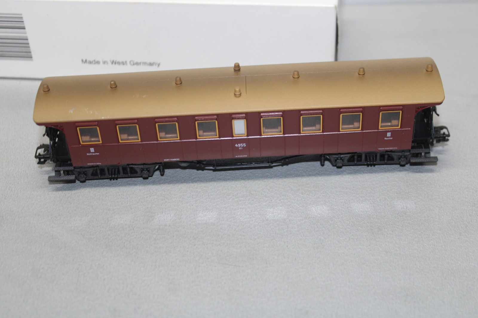 Märklin 4211 4-Axle Passenger Car 3rd Class Württemberg H0 Original Packaging