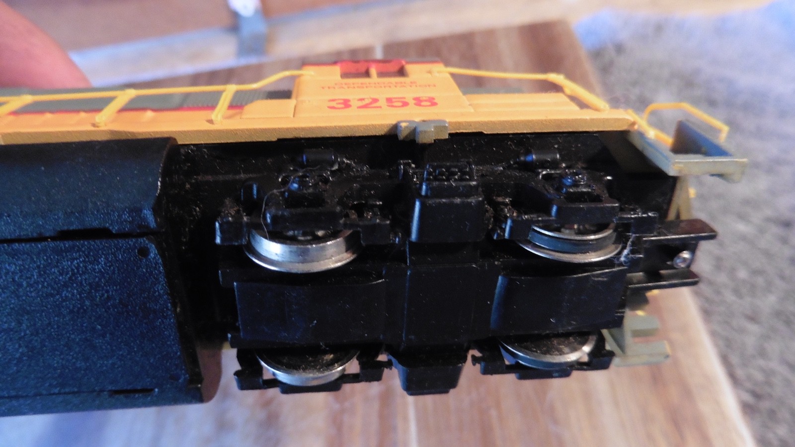 3 Miniature Union Pacific Replica Locomotive Die Cast Trains #3258 #2452 RSO