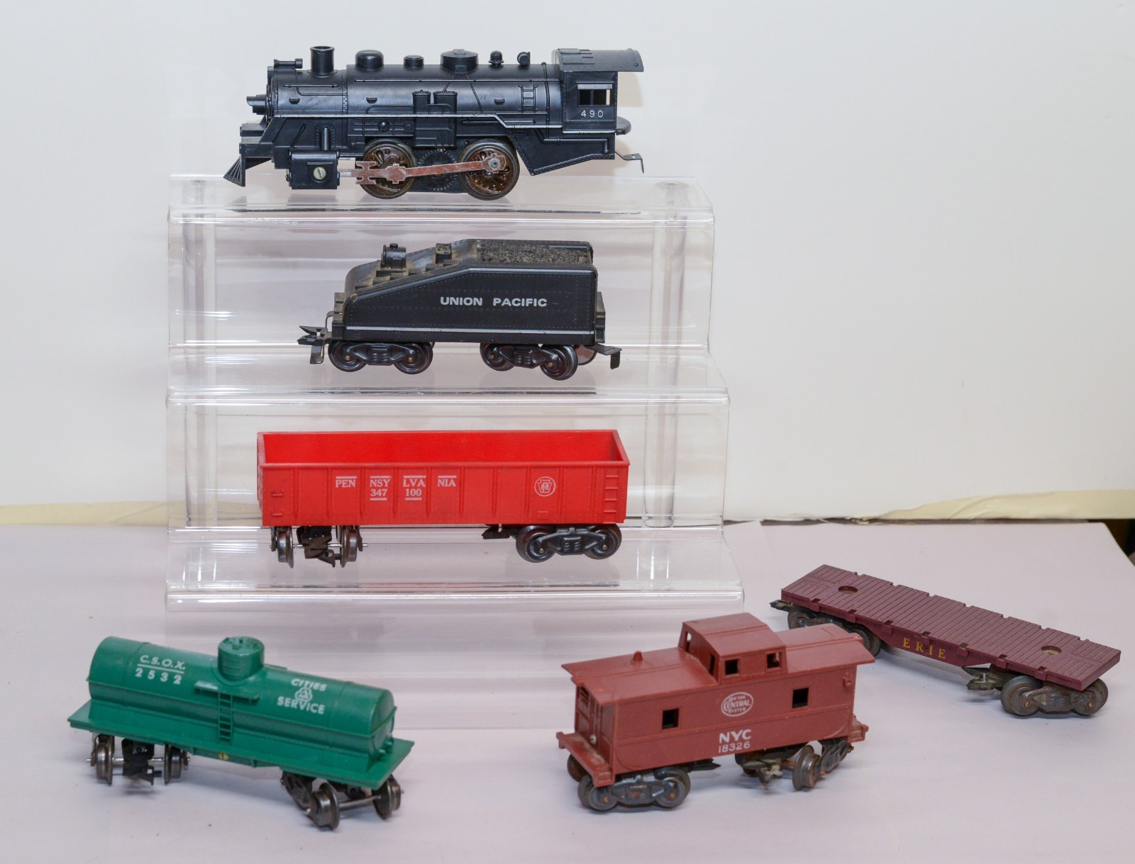 Vtg Marx 490 Locomotive Steam Engine+ Tender+ 4 cars Plastic & Tin RARE!